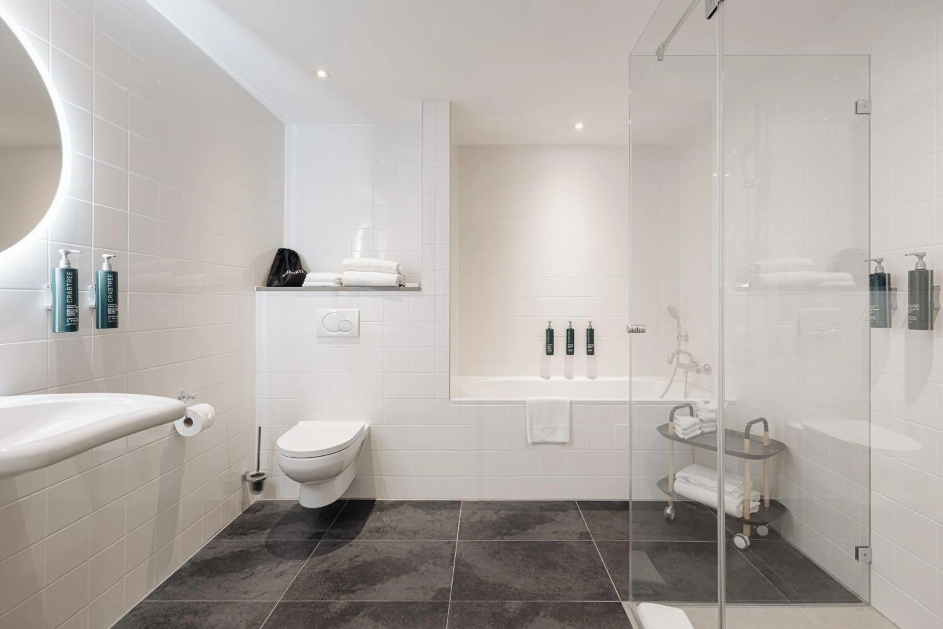 Bathroom in DoubleTree by Hilton Amsterdam Centraal Station