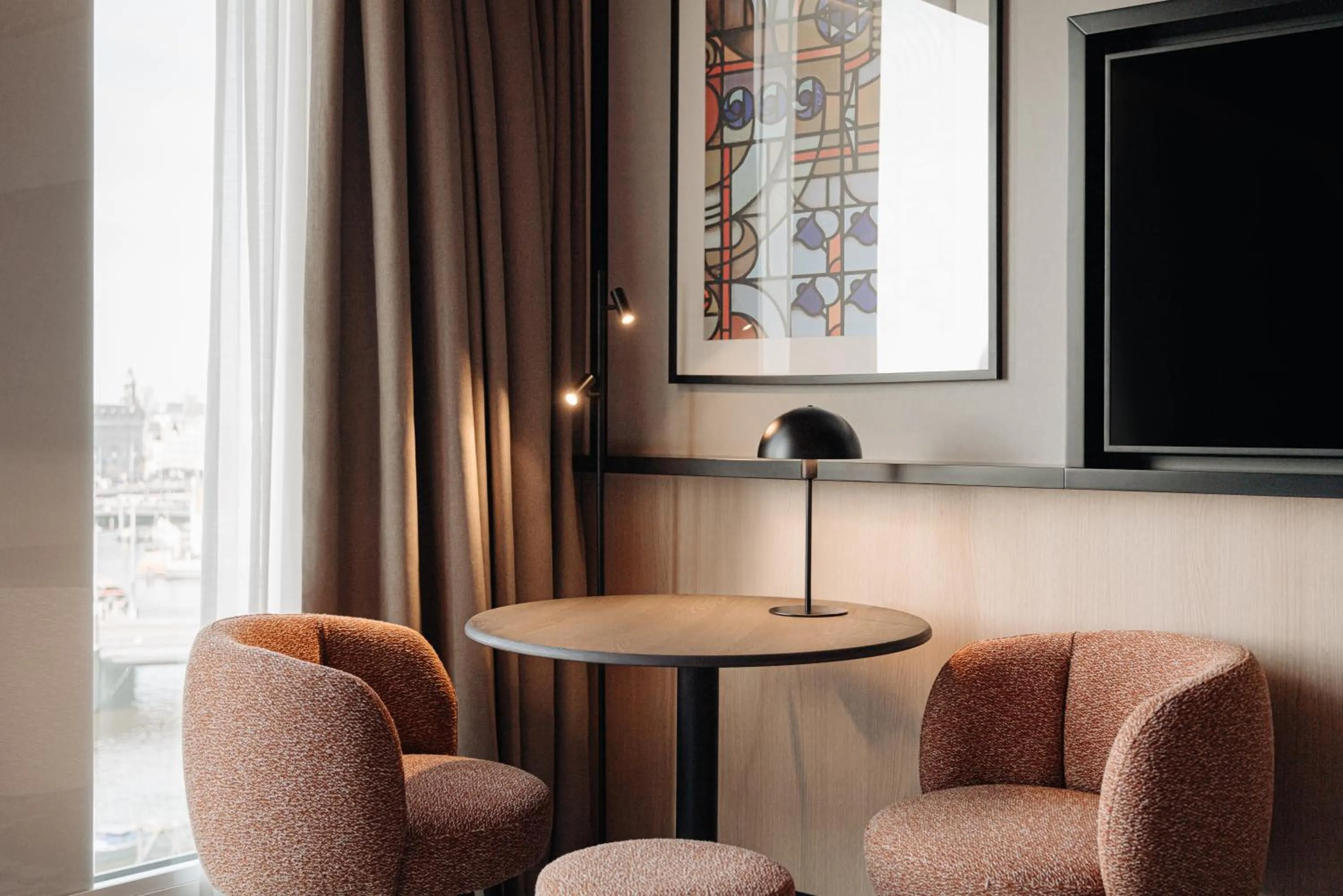 Seating area in DoubleTree by Hilton Amsterdam Centraal Station