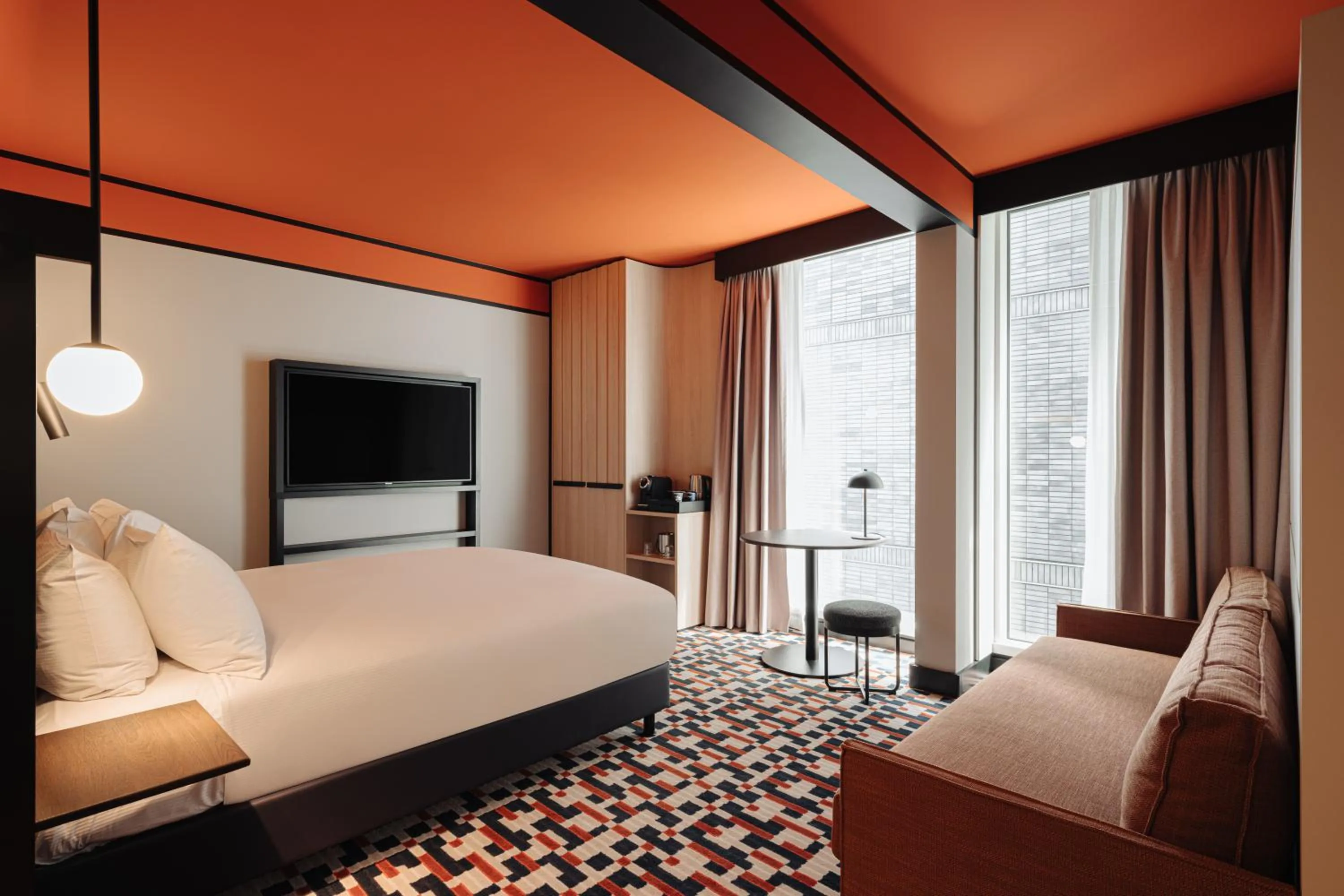 Bedroom, Bed in DoubleTree by Hilton Amsterdam Centraal Station