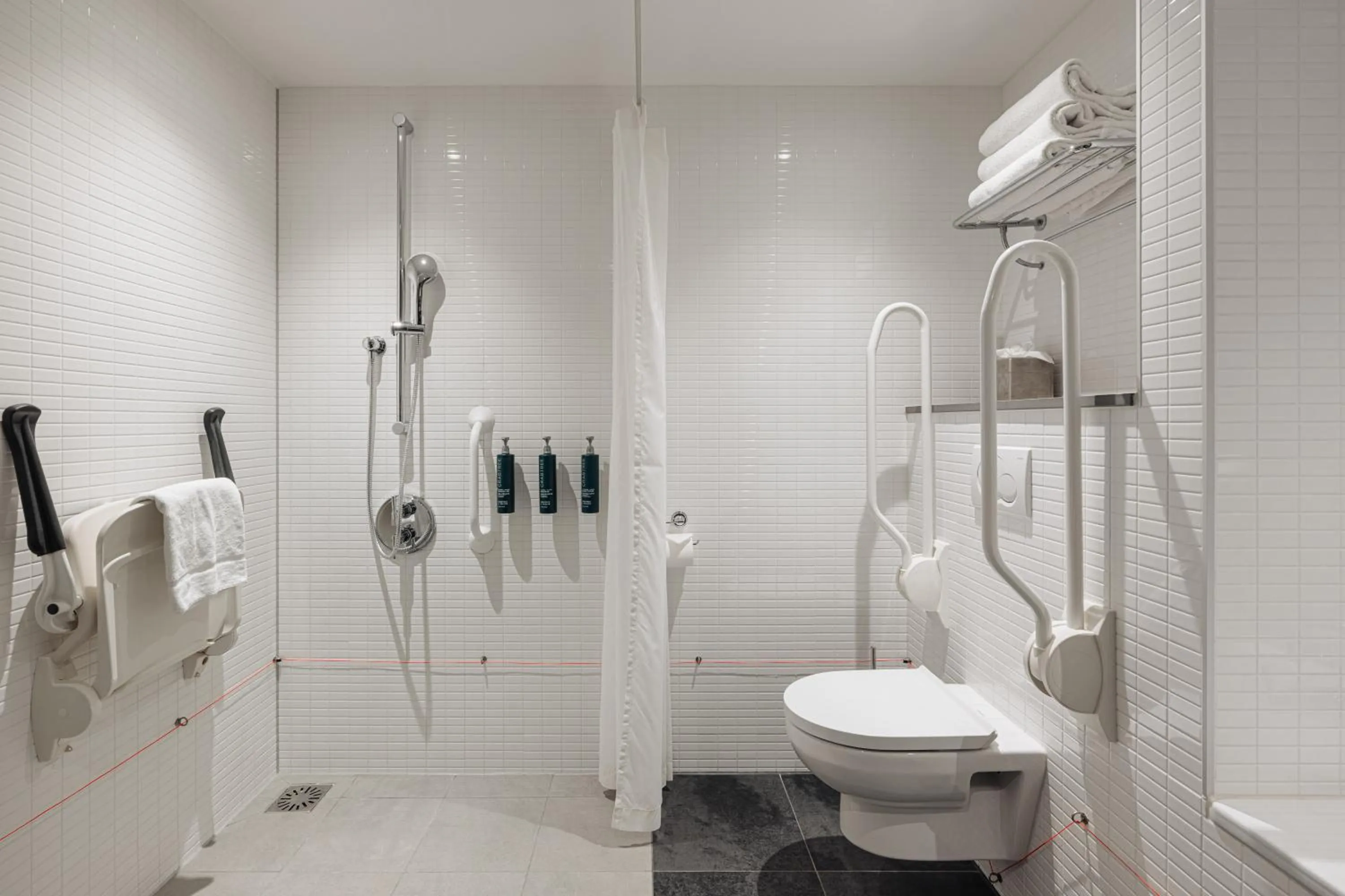 acessibility in DoubleTree by Hilton Amsterdam Centraal Station