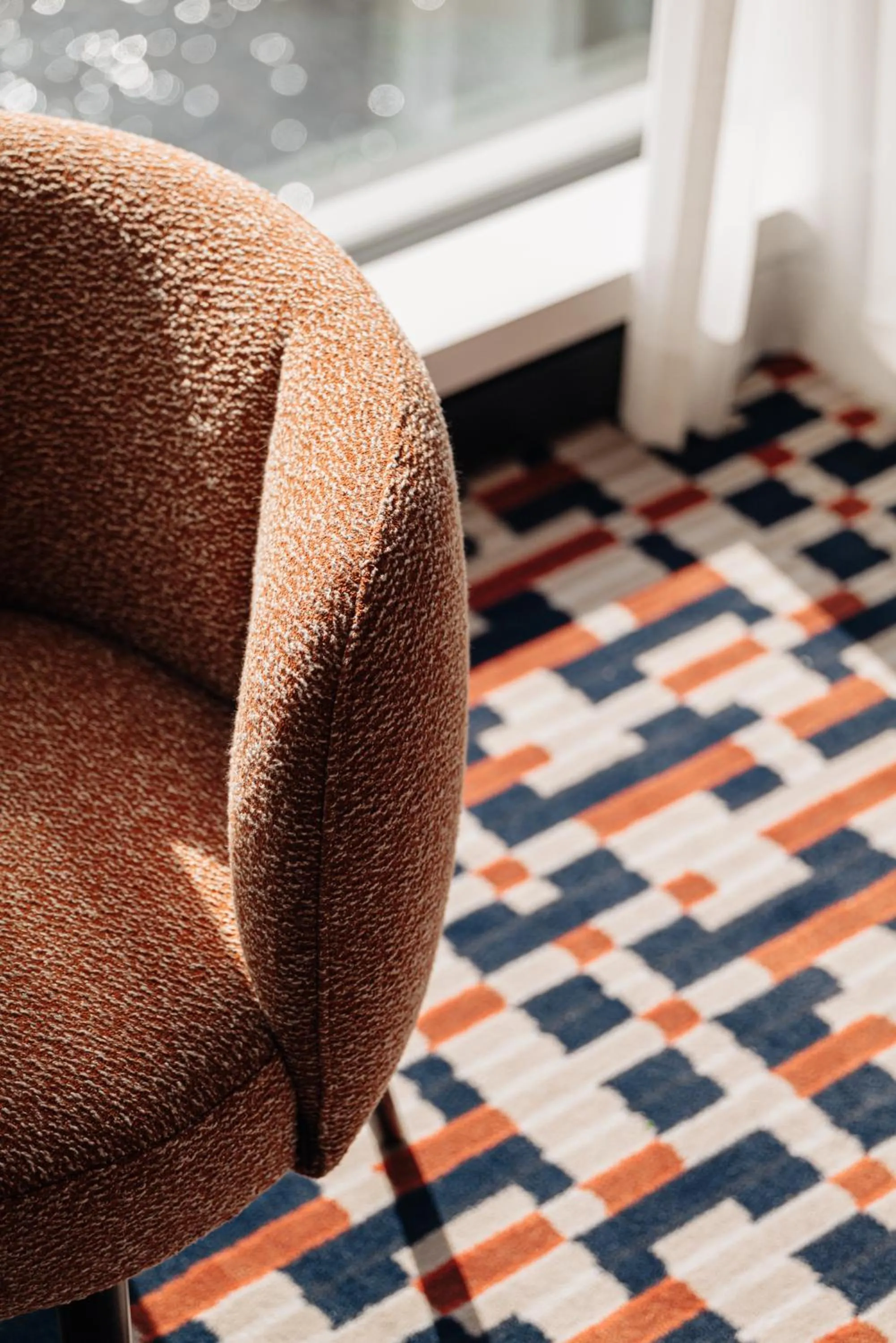 Living room in DoubleTree by Hilton Amsterdam Centraal Station