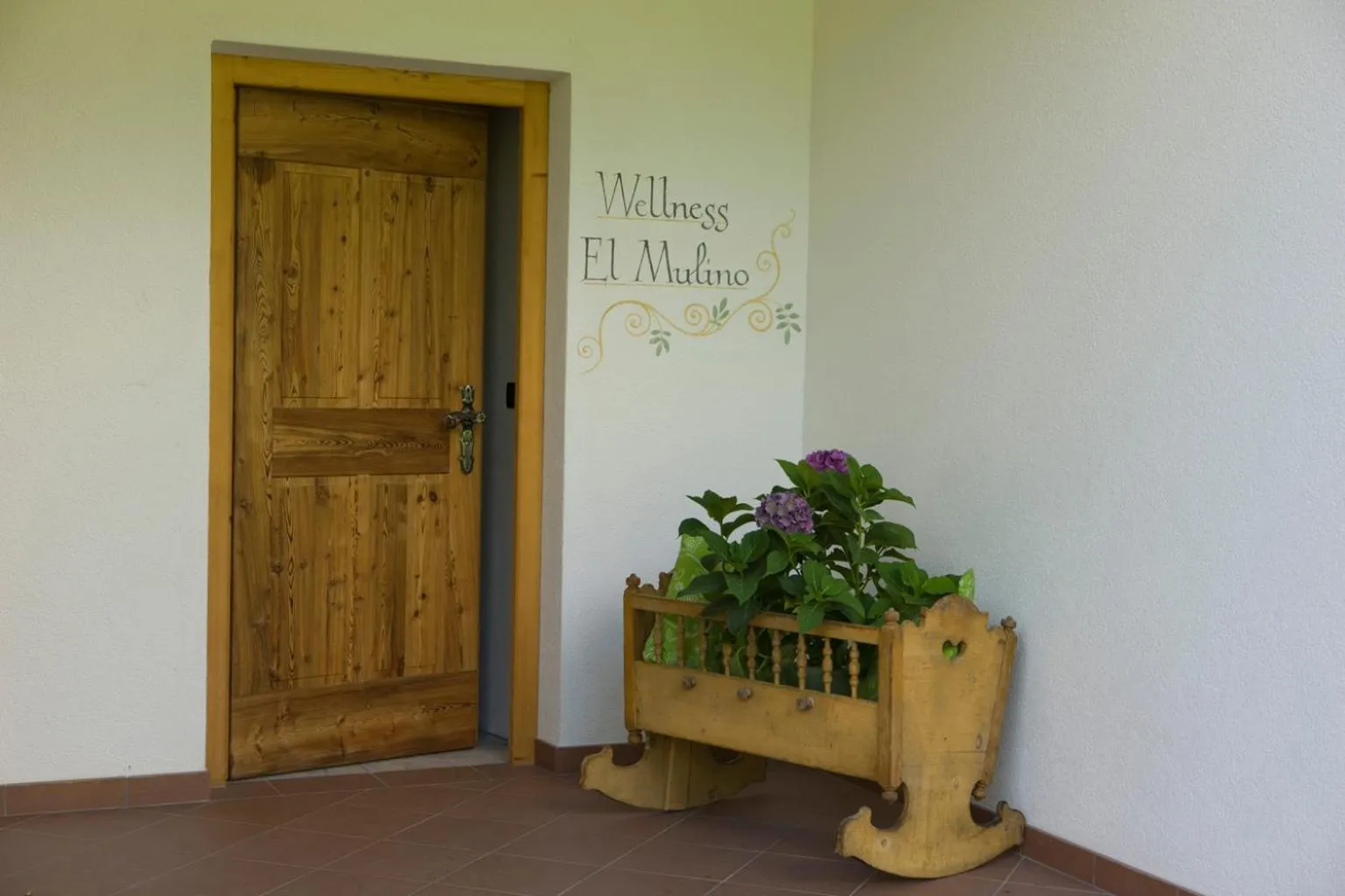 Facade/entrance in Villa Ortensia