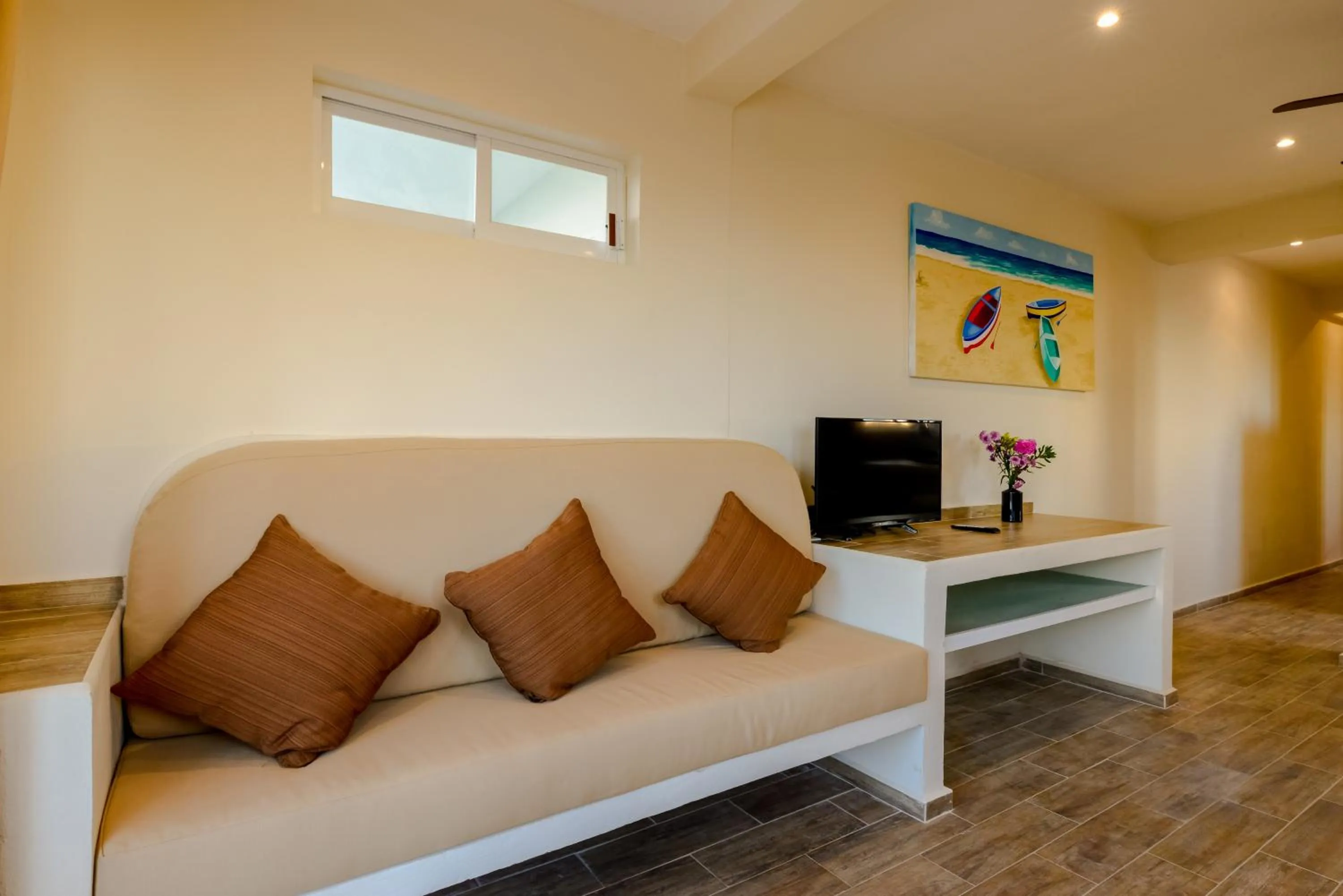 Living room in Condo Casa del Arbol