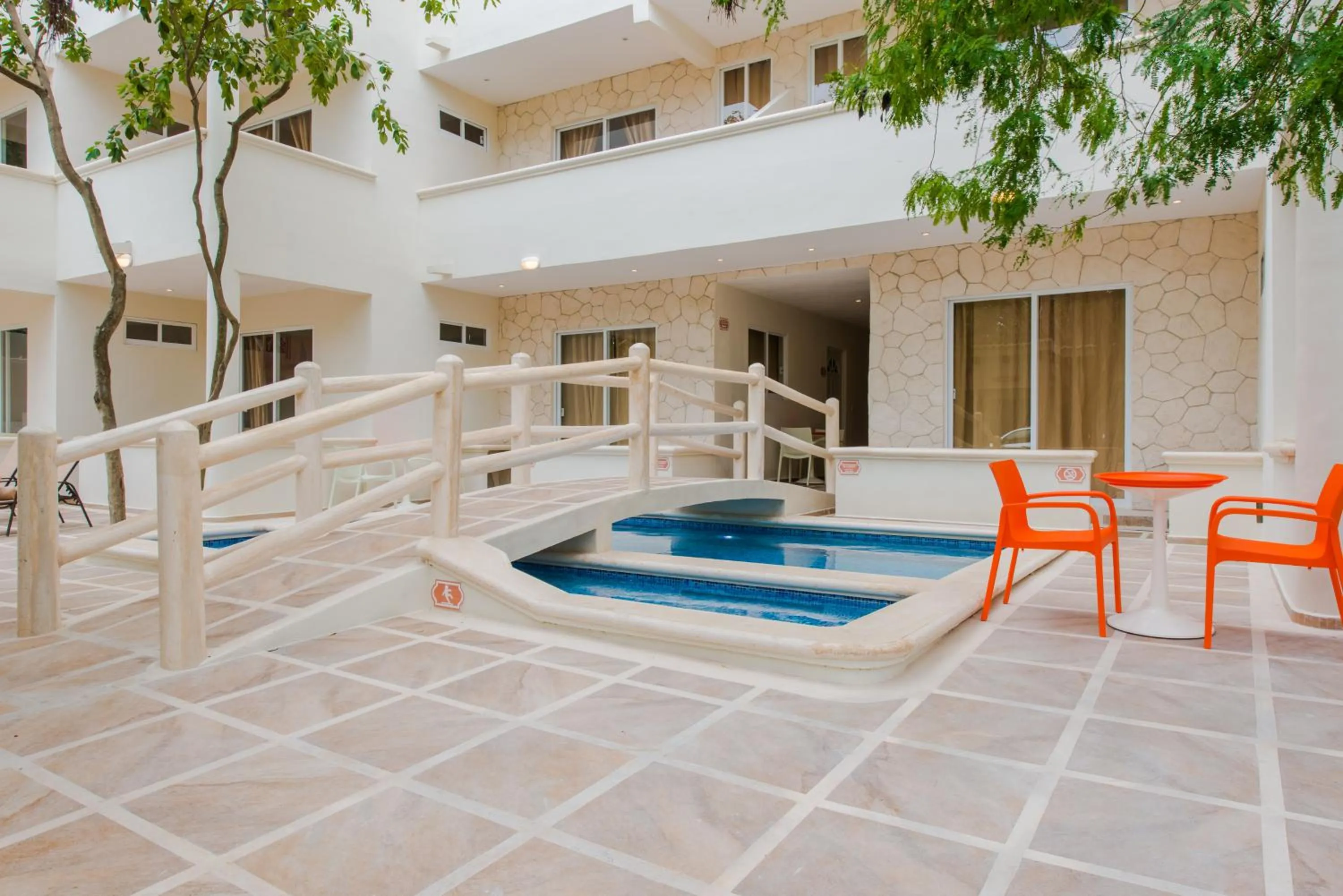 Swimming pool in Condo Casa del Arbol