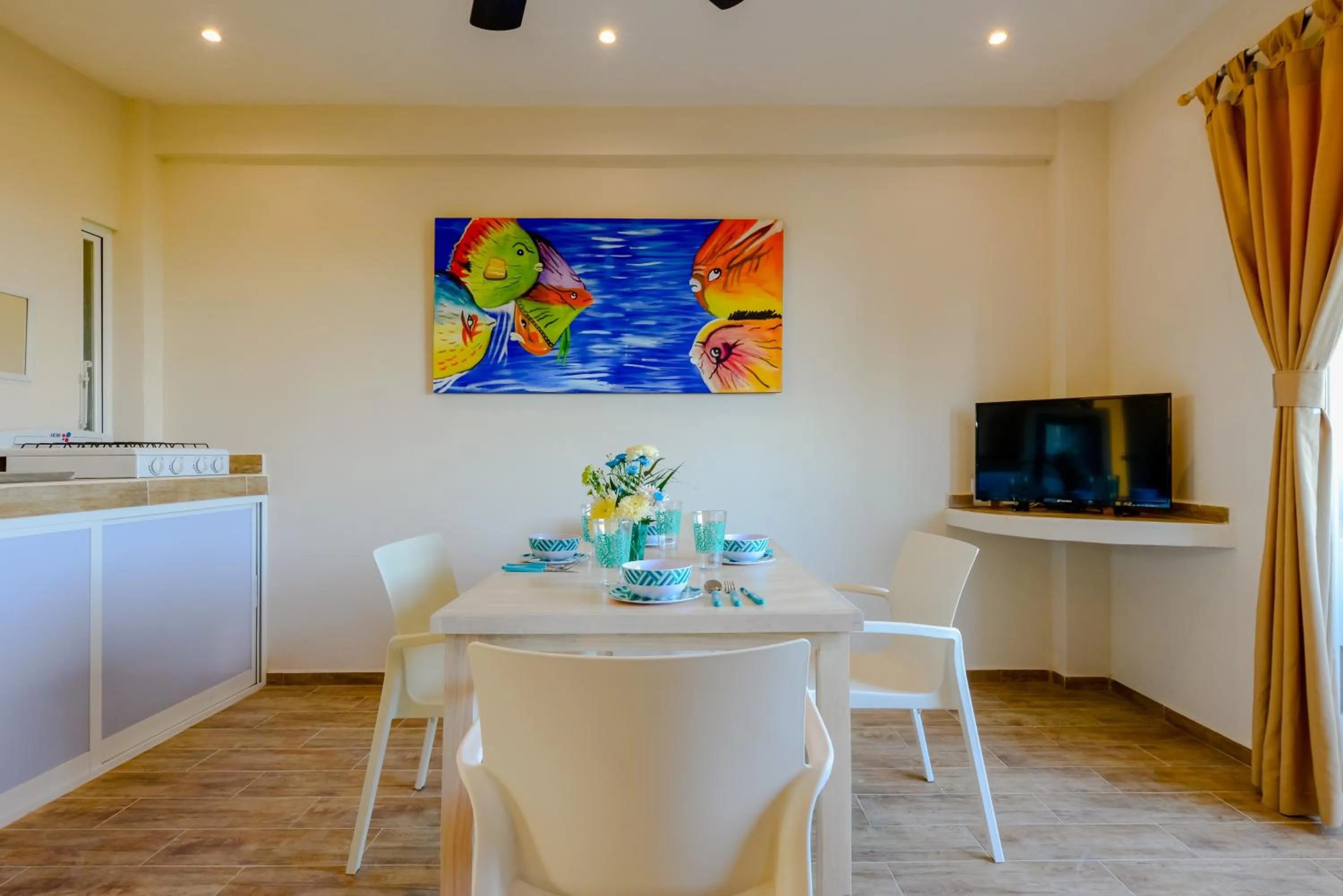 Dining area in Condo Casa del Arbol