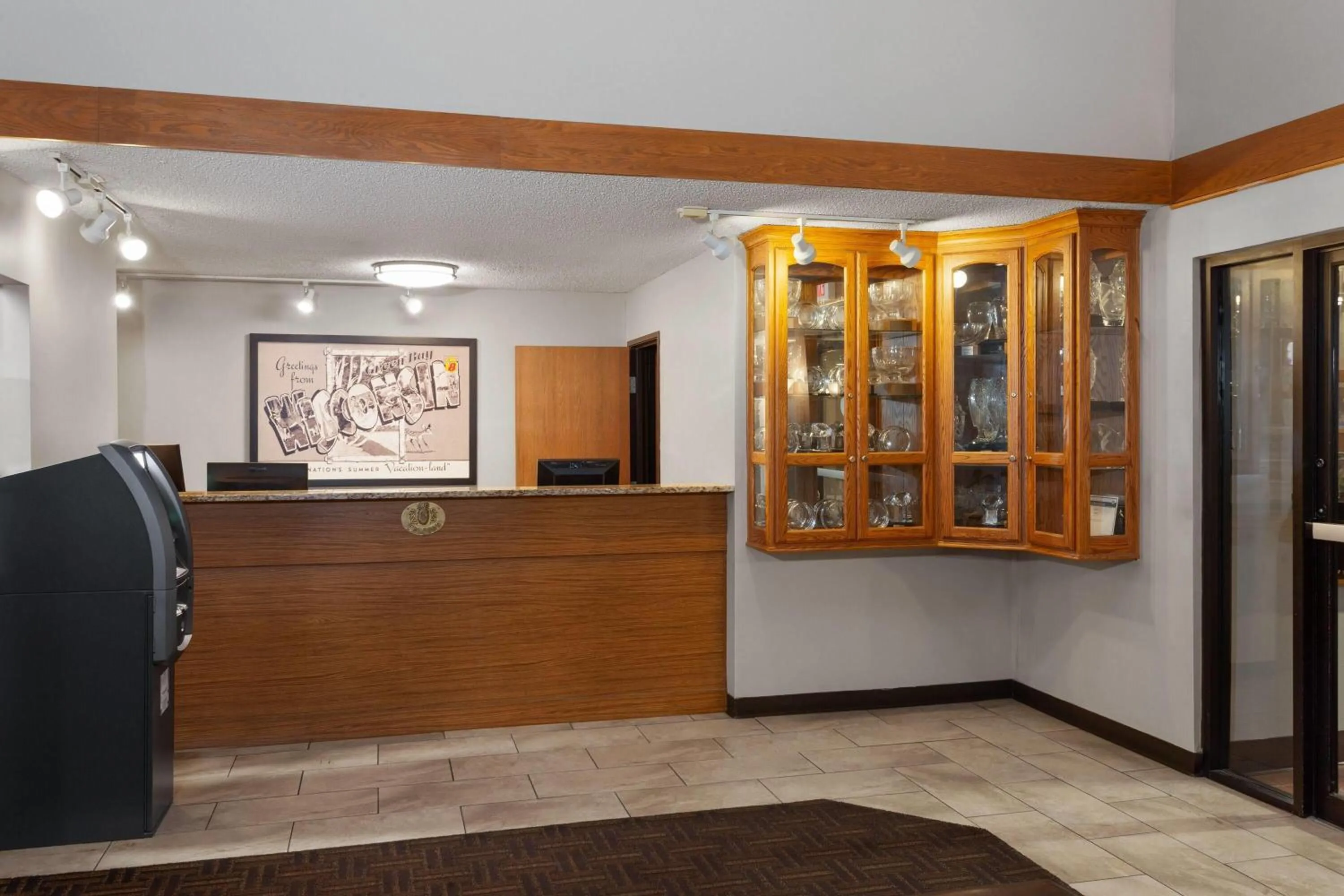 Lobby or reception in Super 8 by Wyndham Green Bay Near Stadium