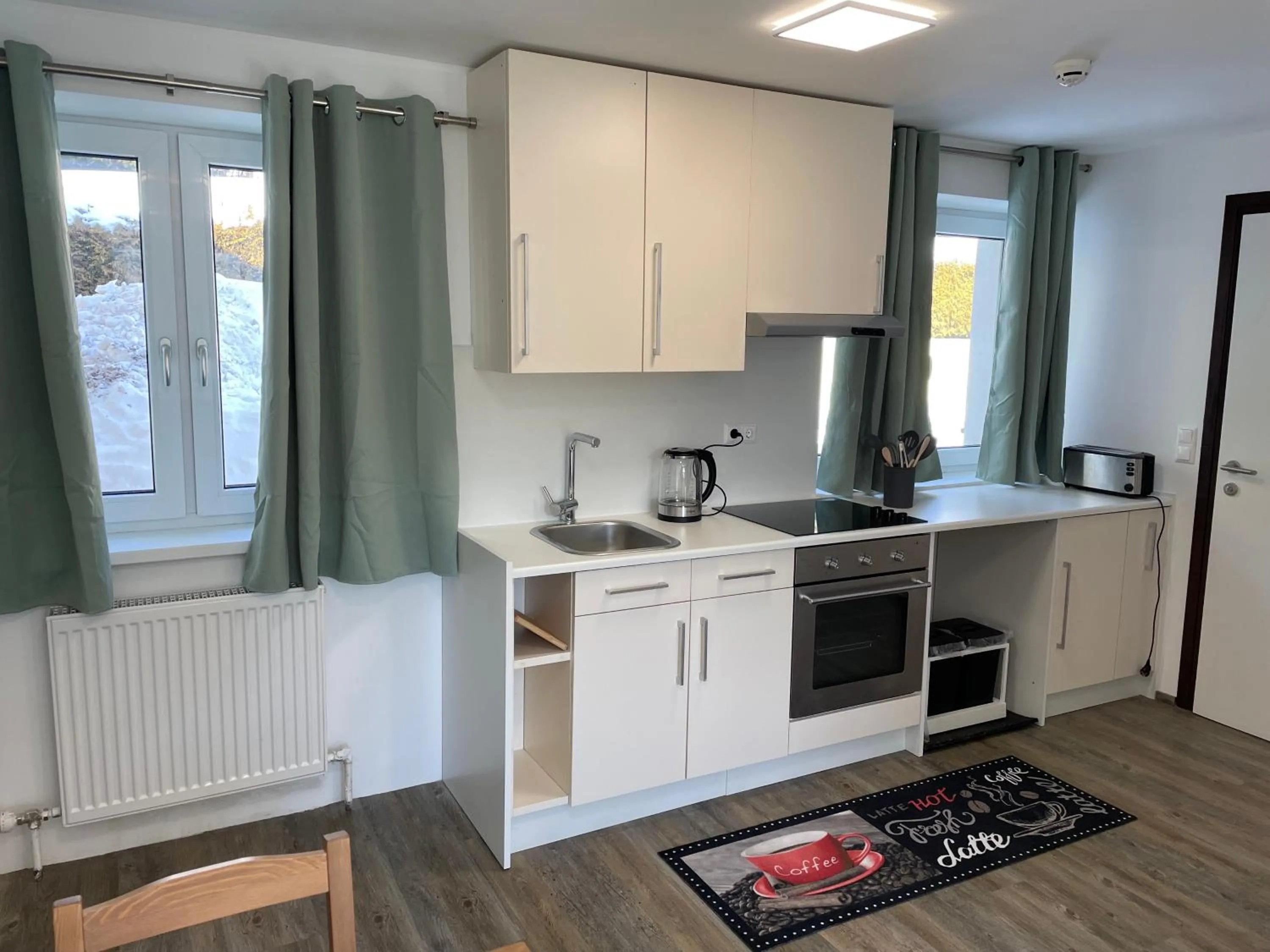 Kitchen or kitchenette in Mountain Hotel & Hostel