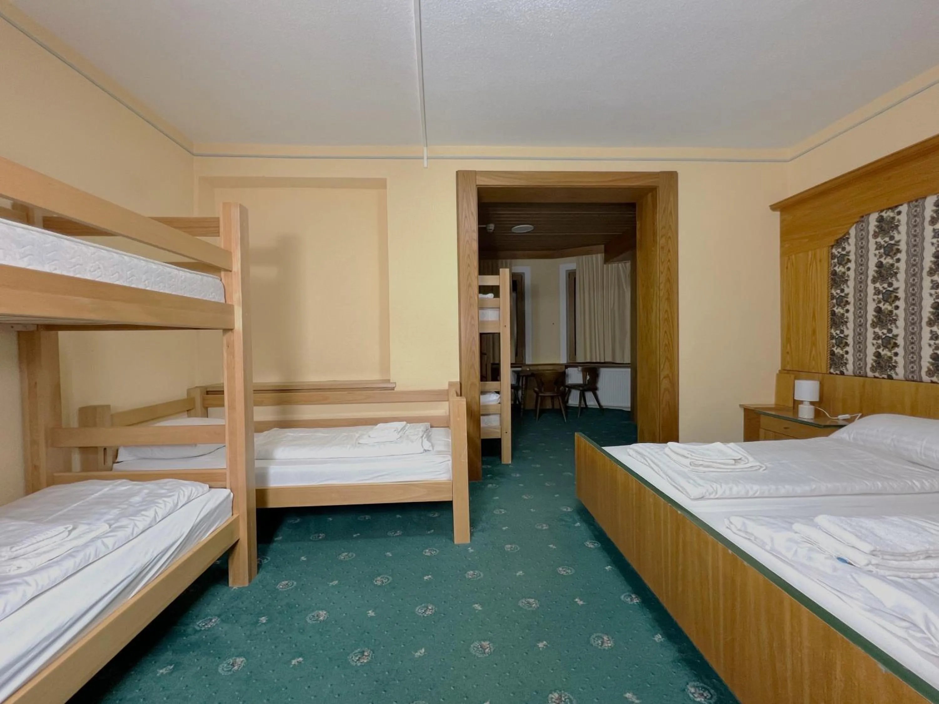 room service, Bed in Mountain Hotel & Hostel