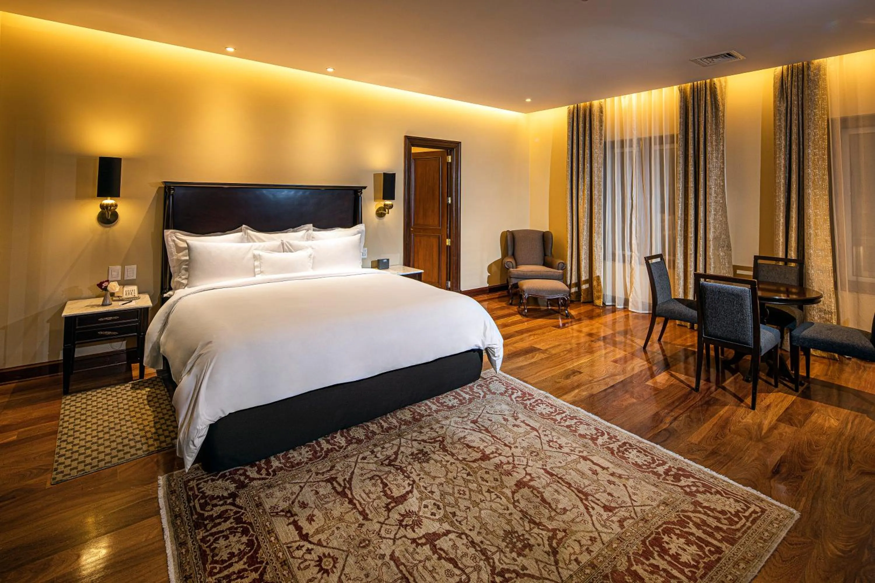 Bed in Country Club Lima Hotel – The Leading Hotels of the World