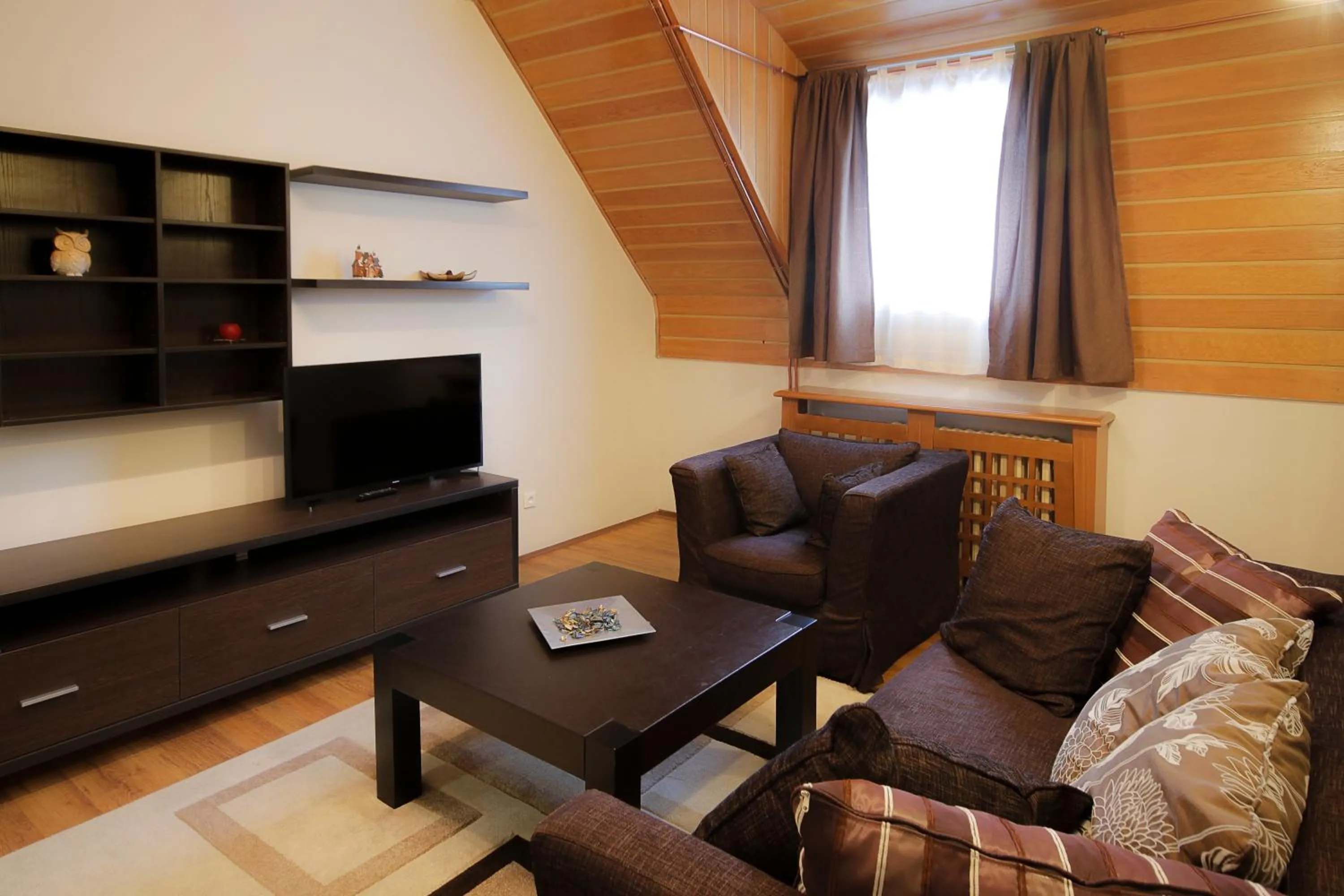 Seating area in Hotel Junior