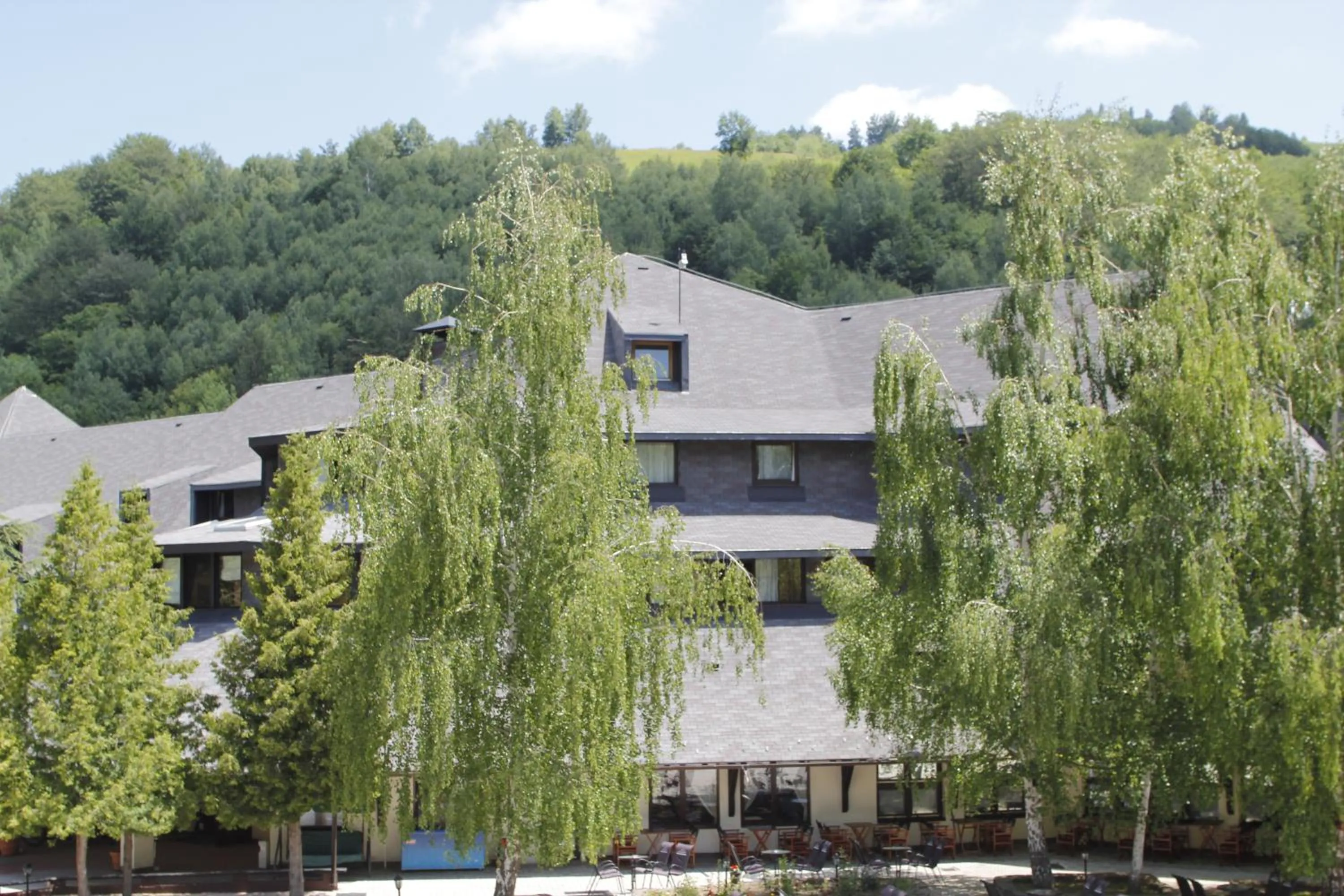 Property building in Hotel Junior