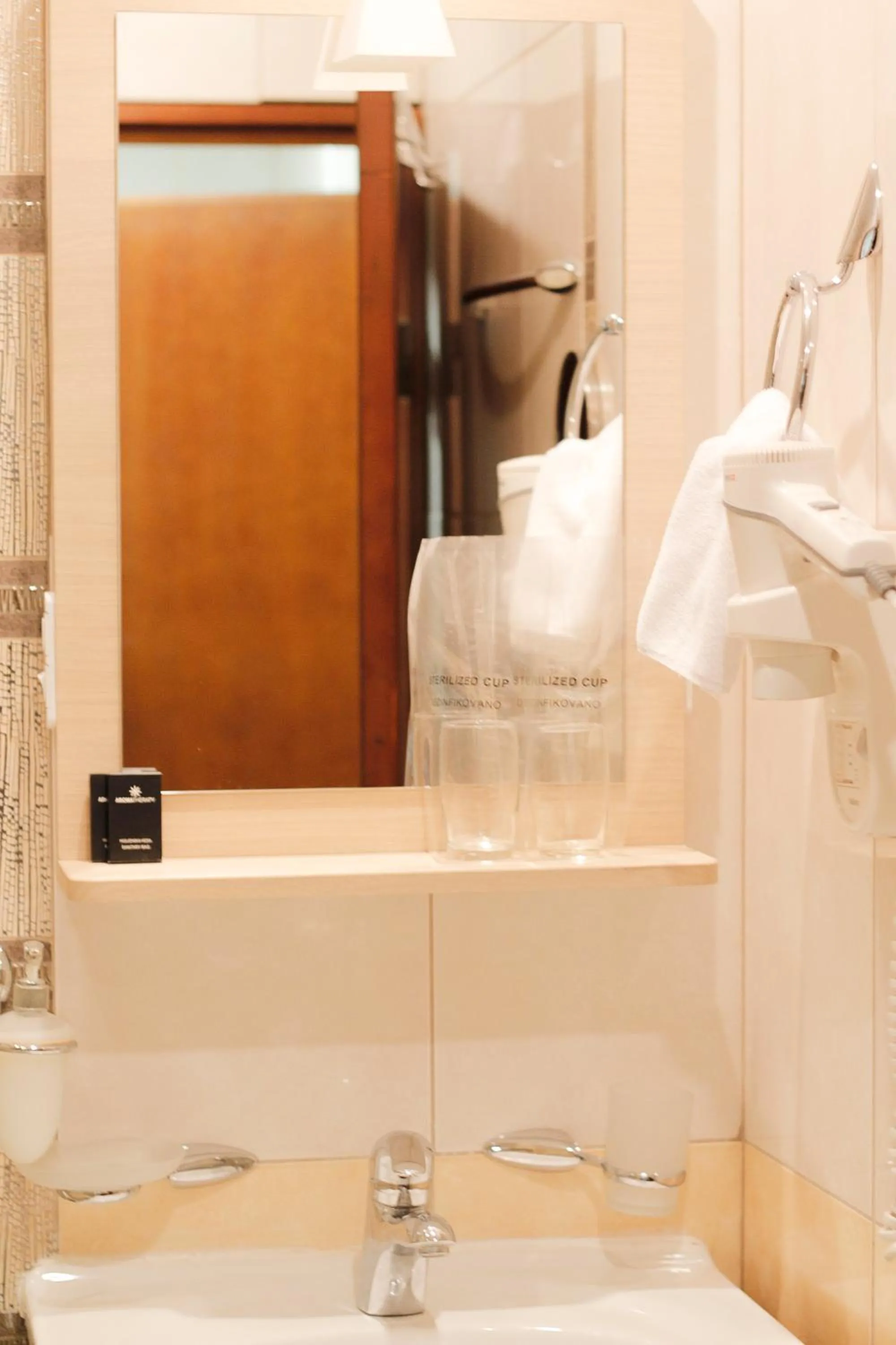 Bathroom in Hotel Junior