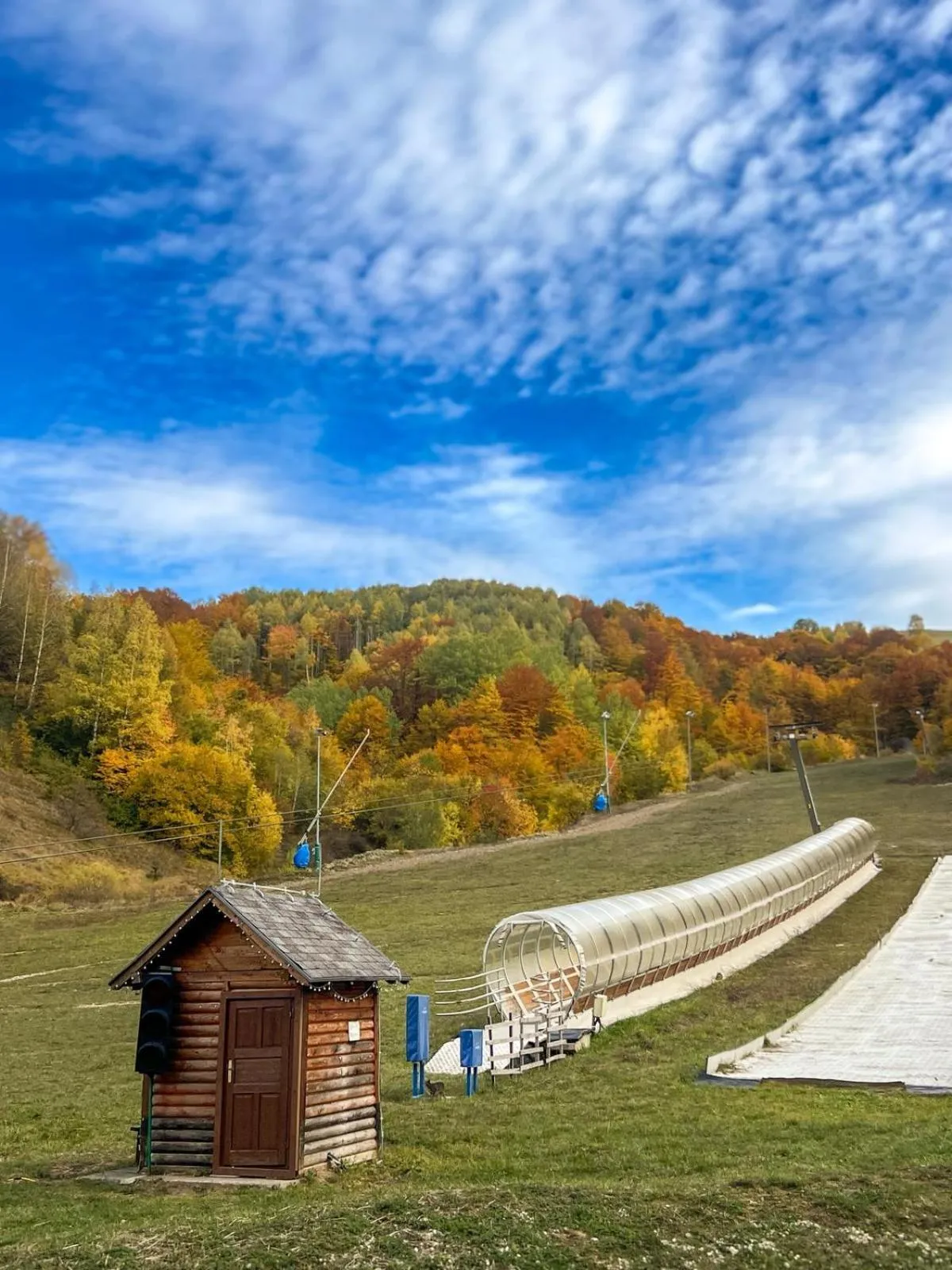 Property building in Hotel Junior