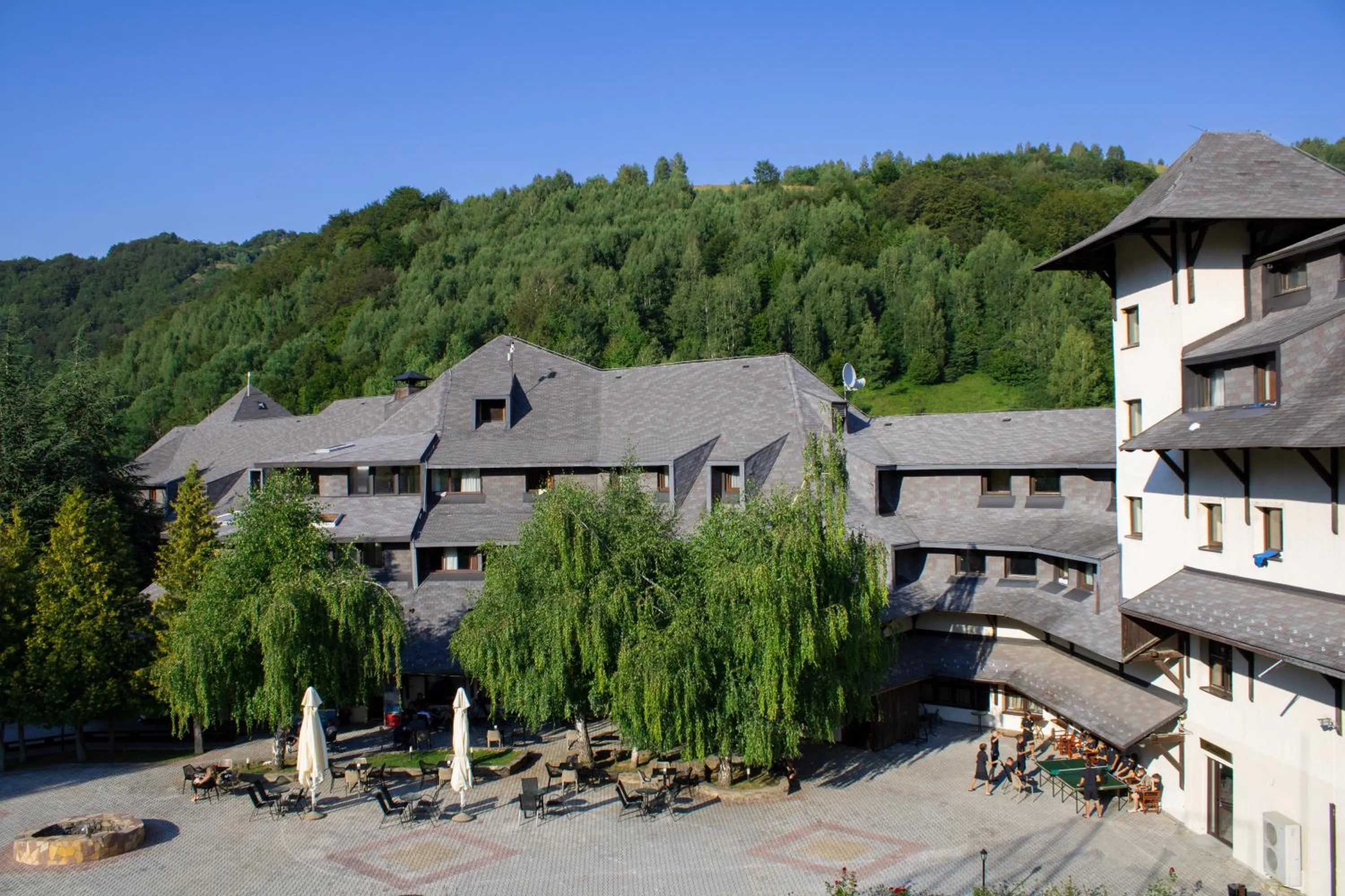 Property building in Hotel Junior