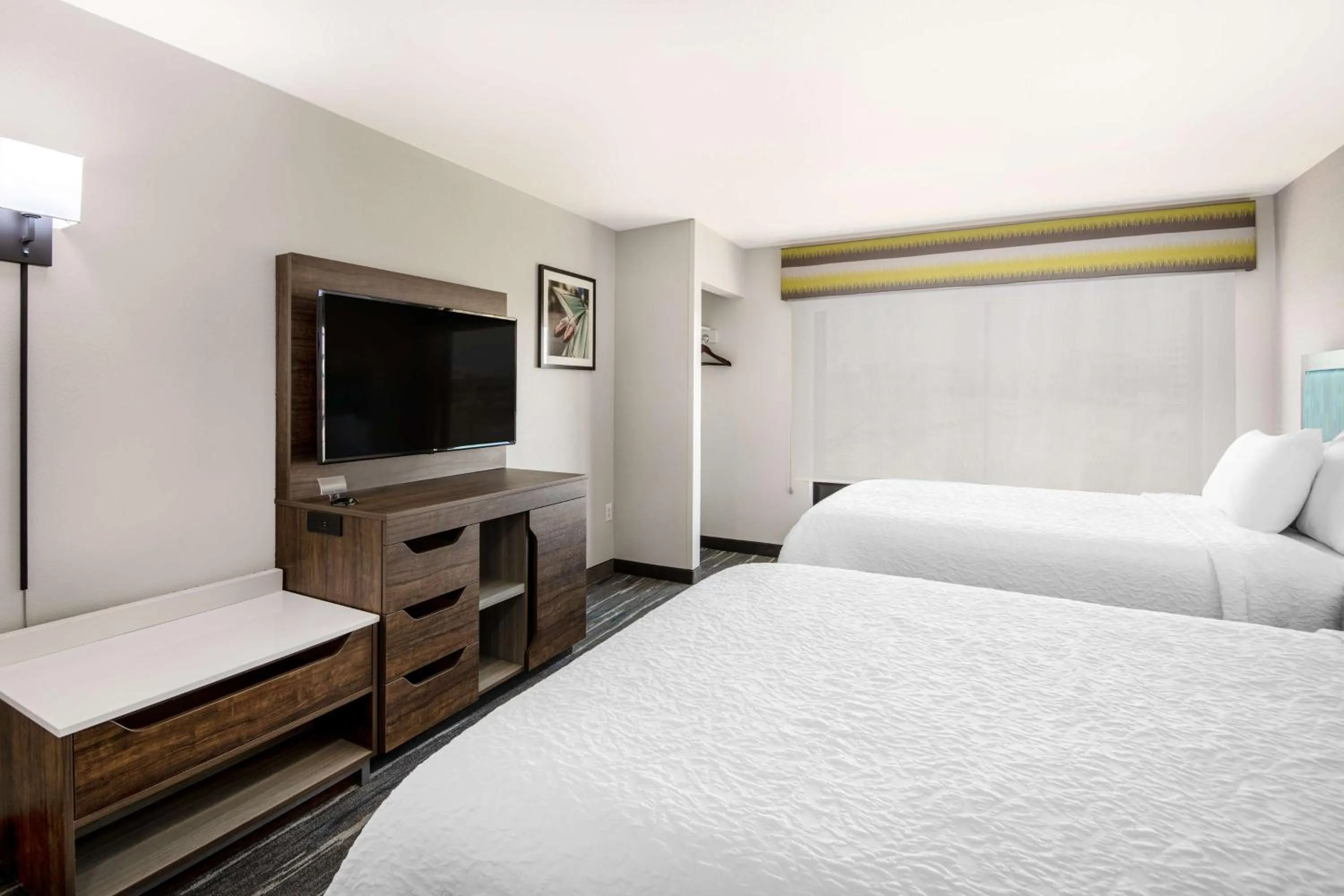 Bedroom, Bed in Hampton Inn & Suites Las Vegas-Henderson