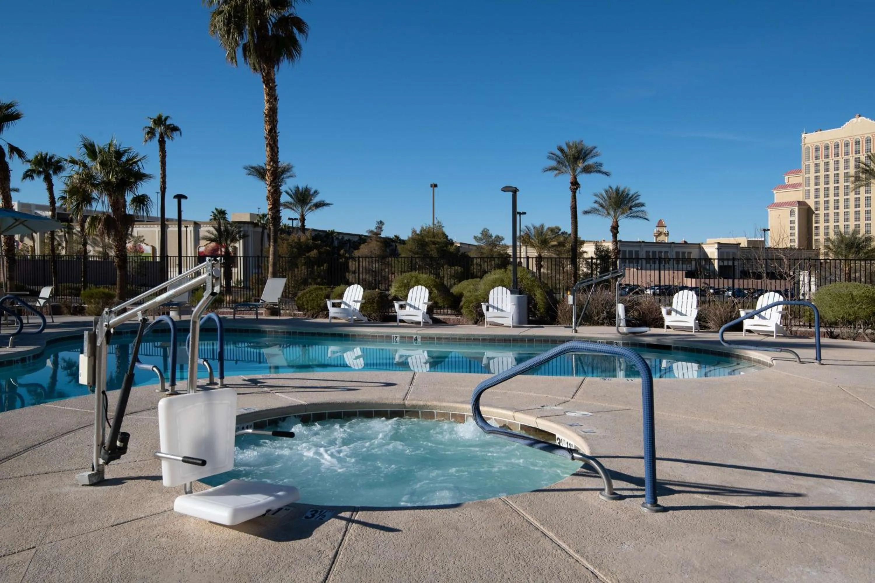 Pool view in Hampton Inn & Suites Las Vegas-Henderson