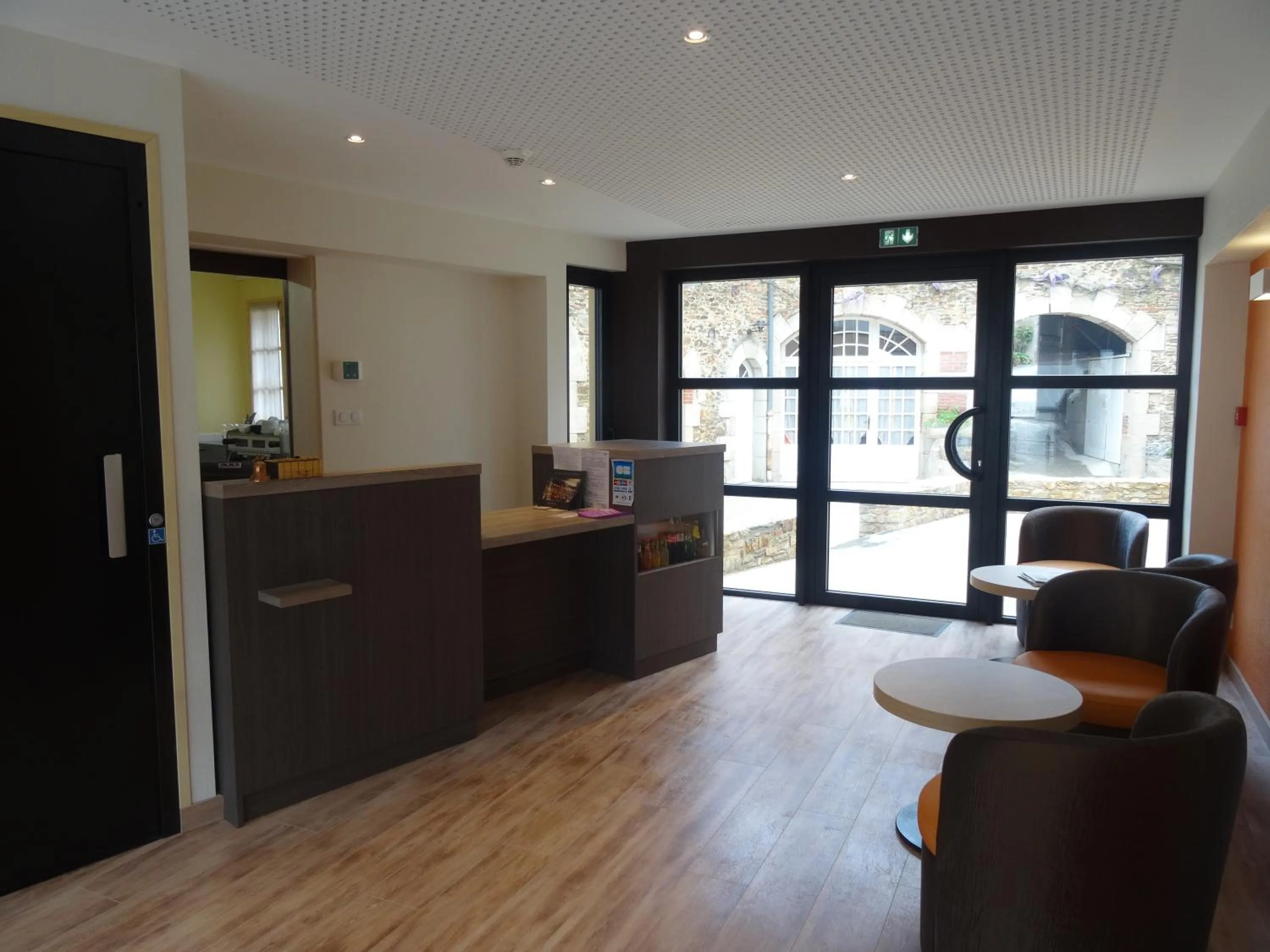 Lobby or reception in Hotel - Restaurant Les 3 Piliers