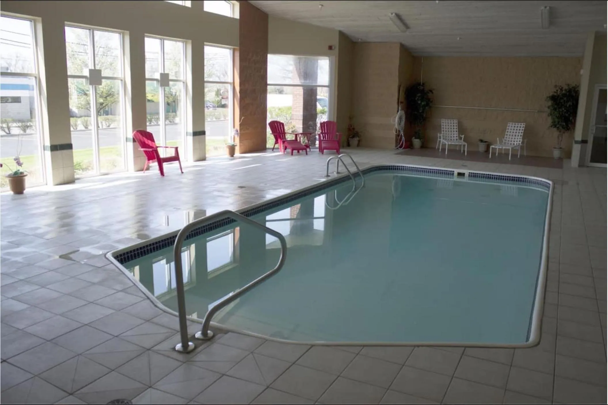 Swimming pool in Comstock Inn & Conference Center