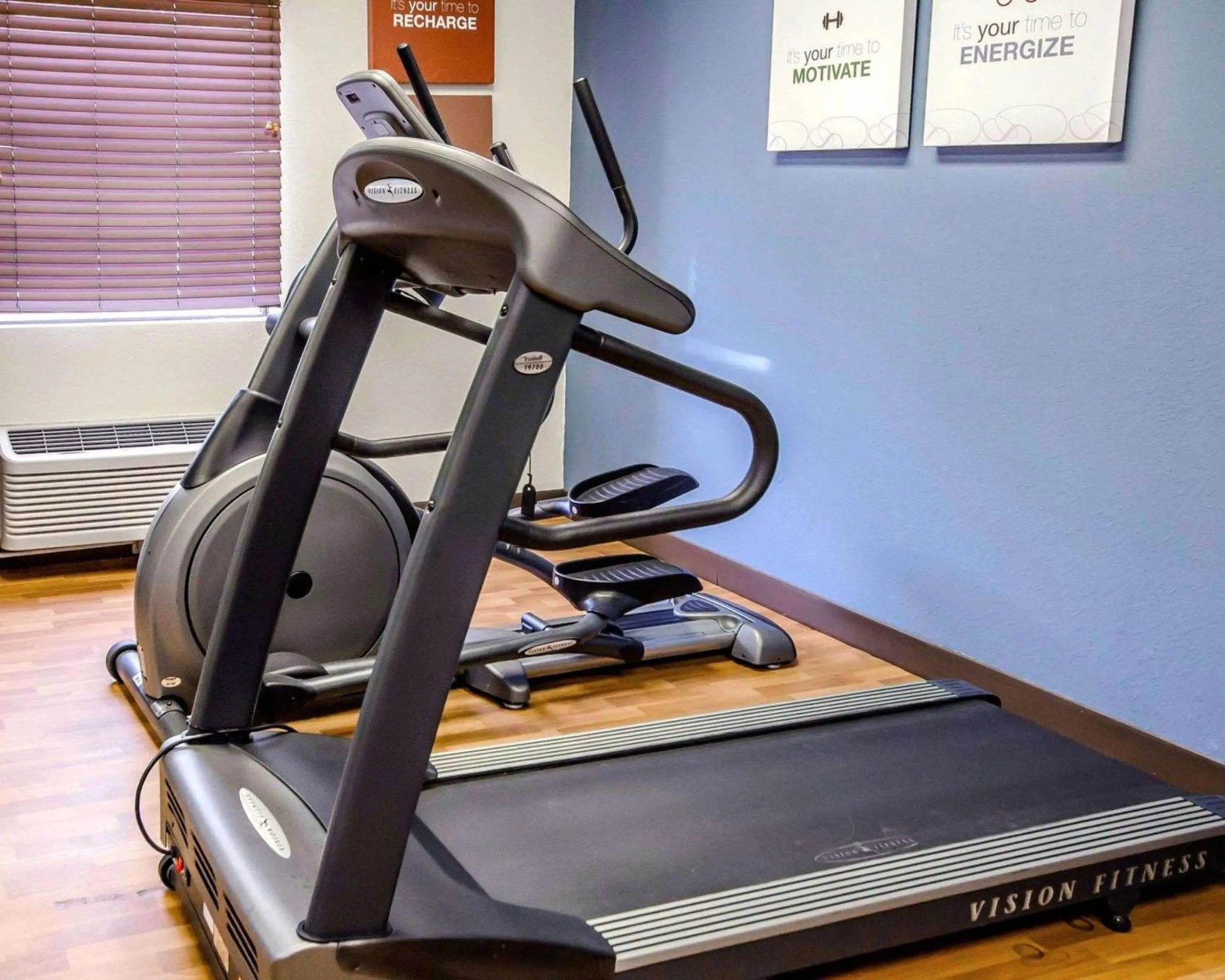 Fitness centre/facilities in Comfort Suites Louisville East