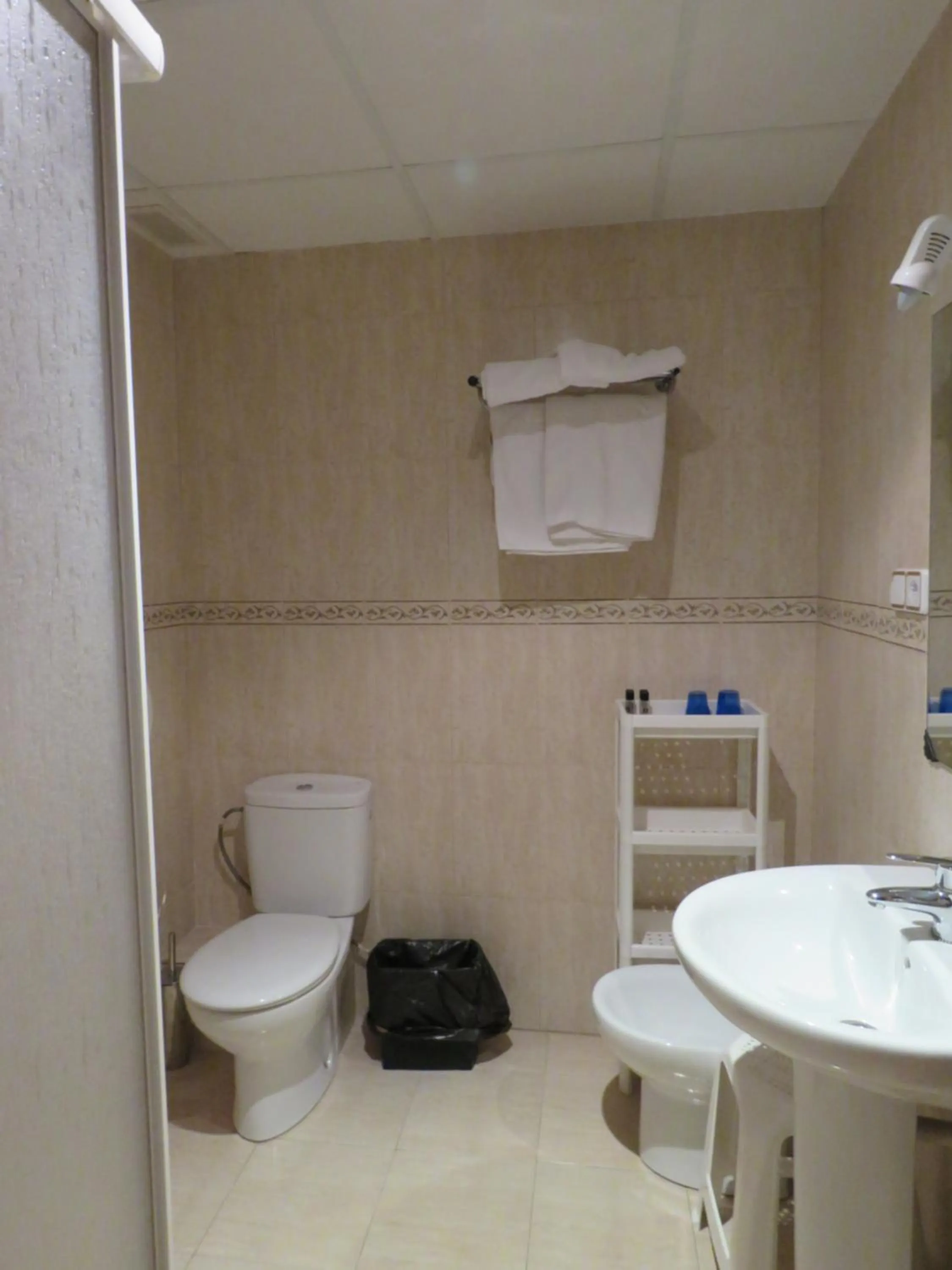 Bathroom in Hotel Alain
