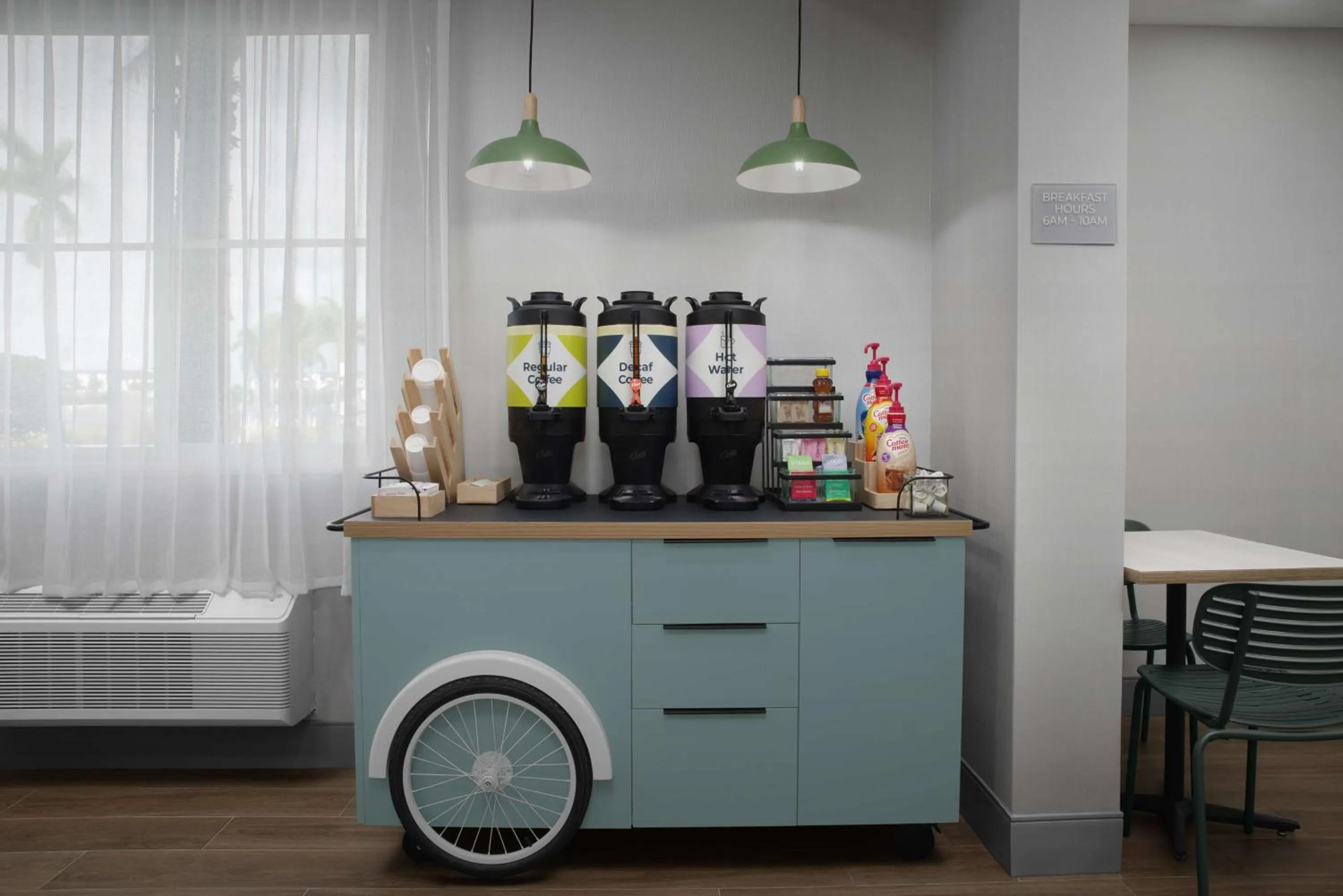 Dining area in Spark by Hilton Miami Doral