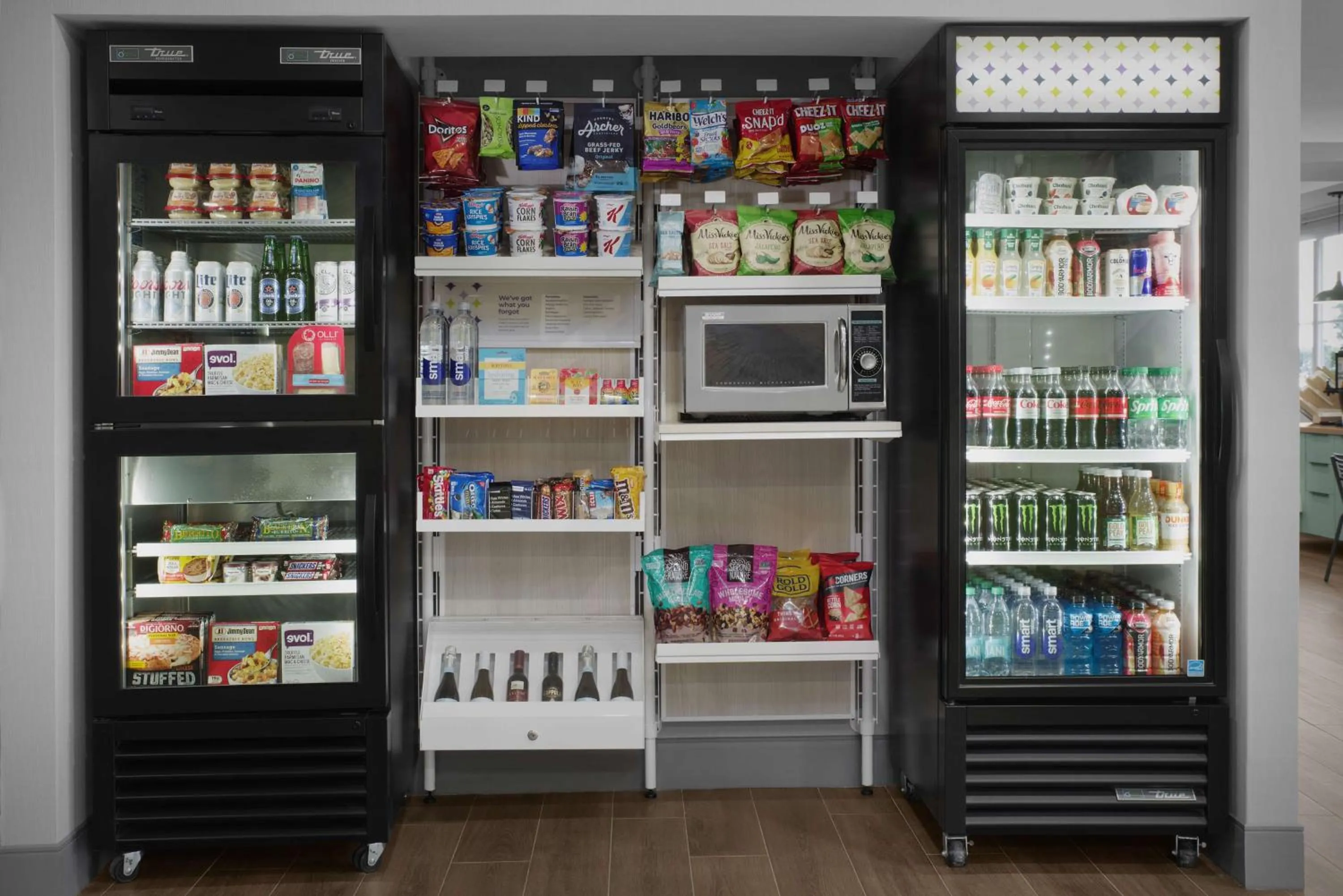 Restaurant/places to eat in Spark by Hilton Miami Doral