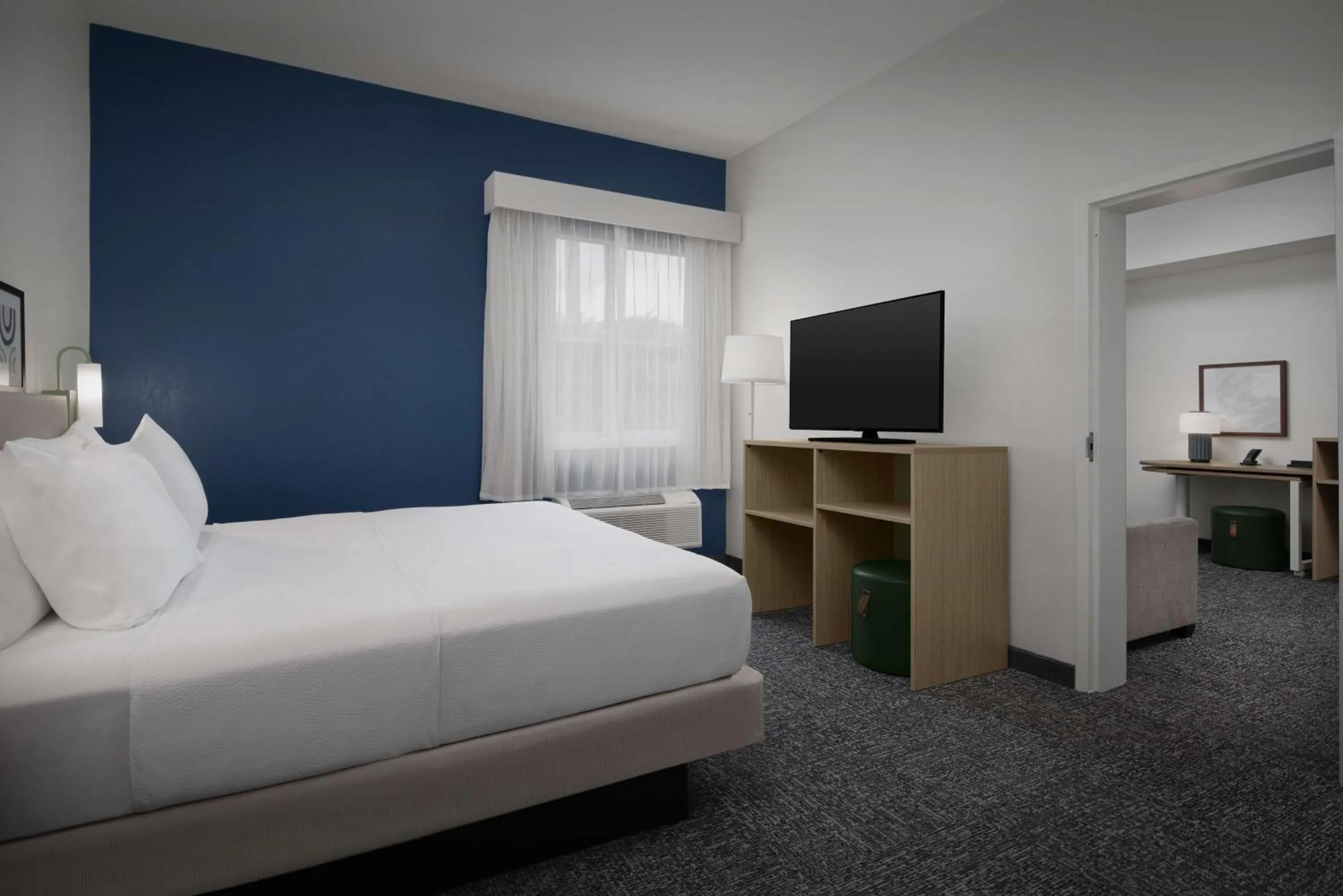 Bed in Spark by Hilton Miami Doral