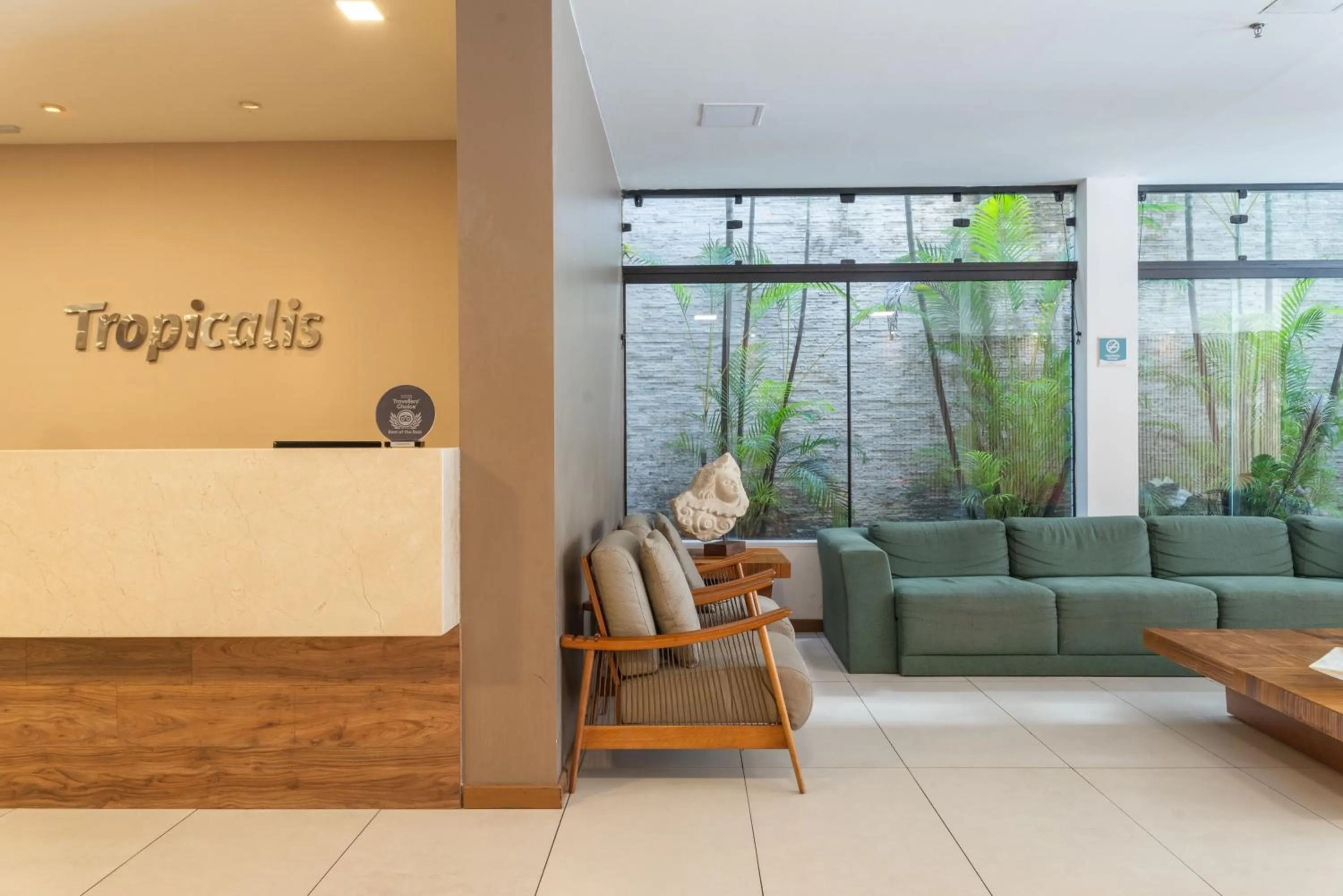 Lobby or reception in Palms Ponta Verde by Tropicalis