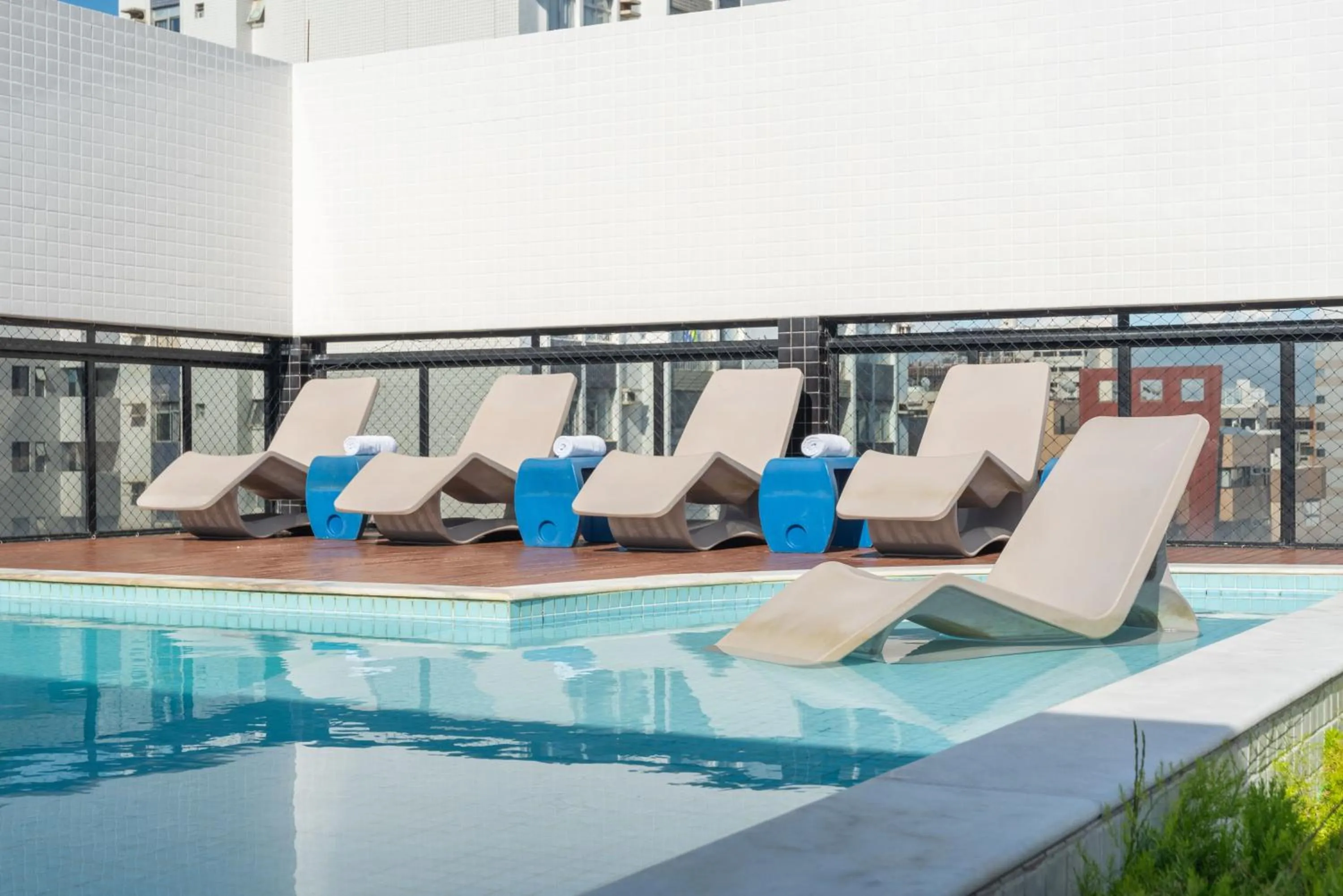 Patio in Palms Ponta Verde by Tropicalis