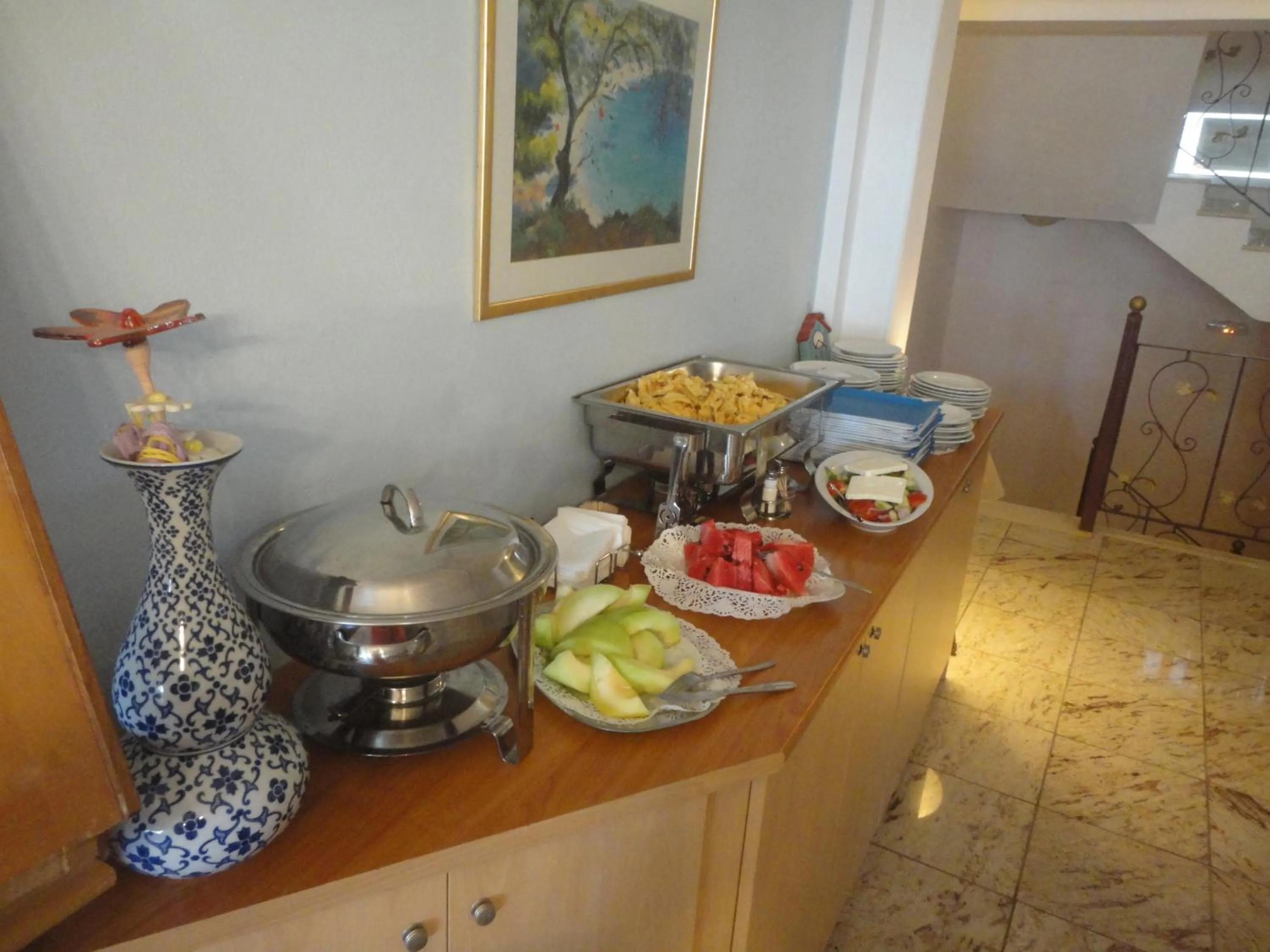 Food in Hotel Grand Nefeli