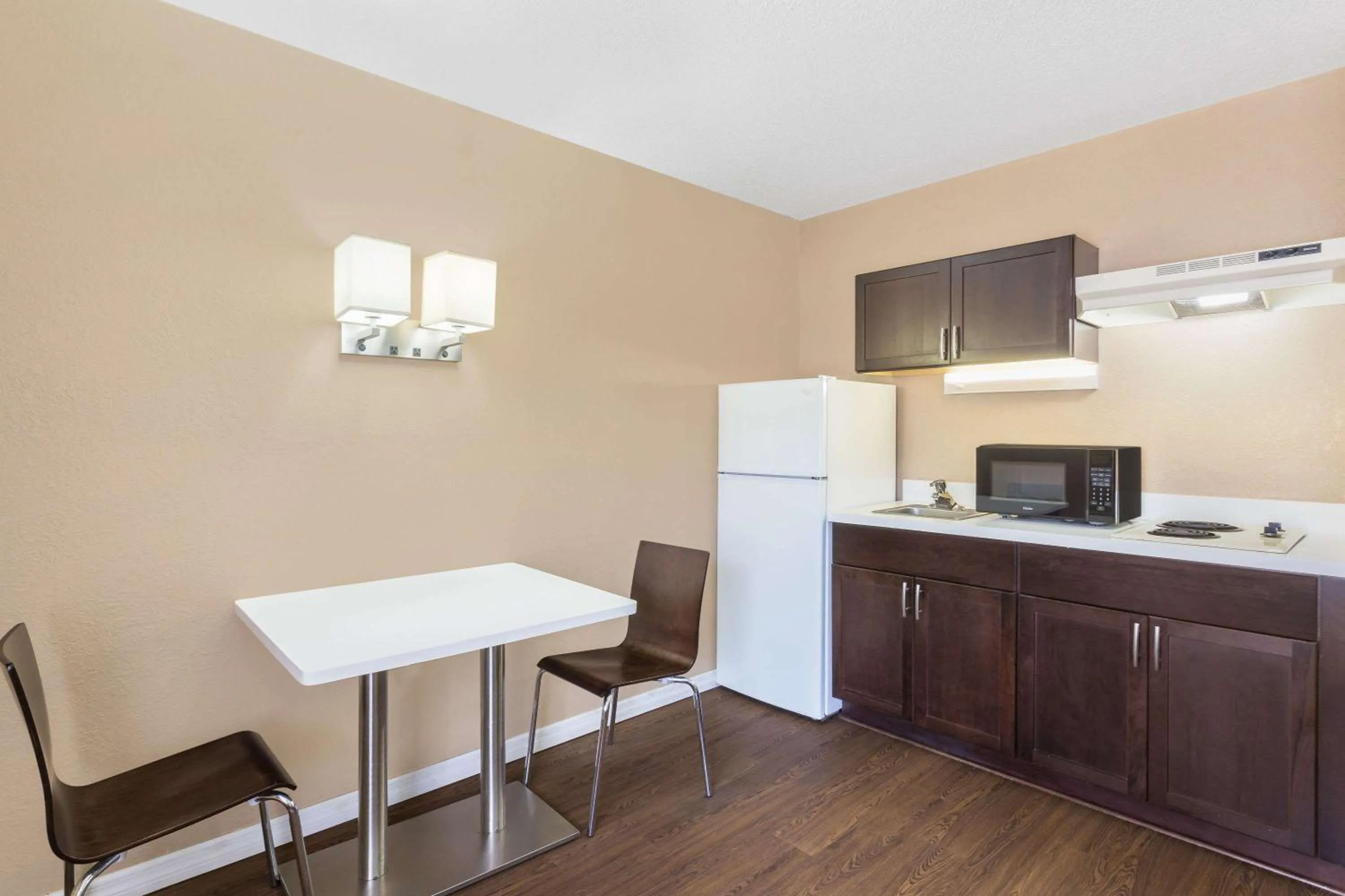 Bathroom in Super 8 by Wyndham Ellenton Bradenton Area