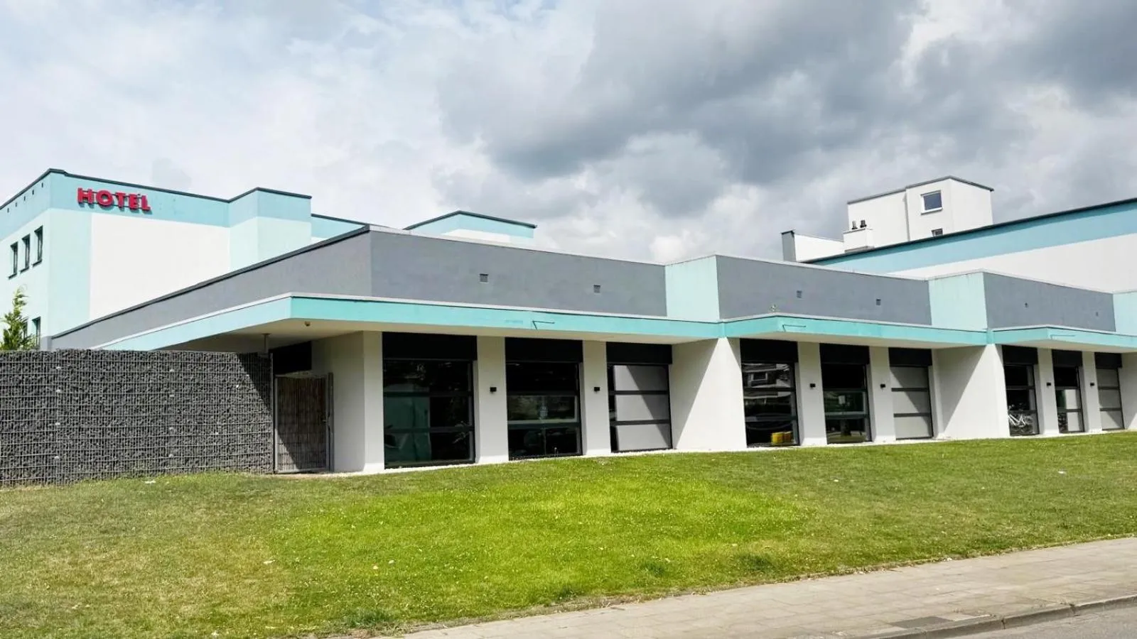 Property building in VitaLounge Sports & Spa Hotel