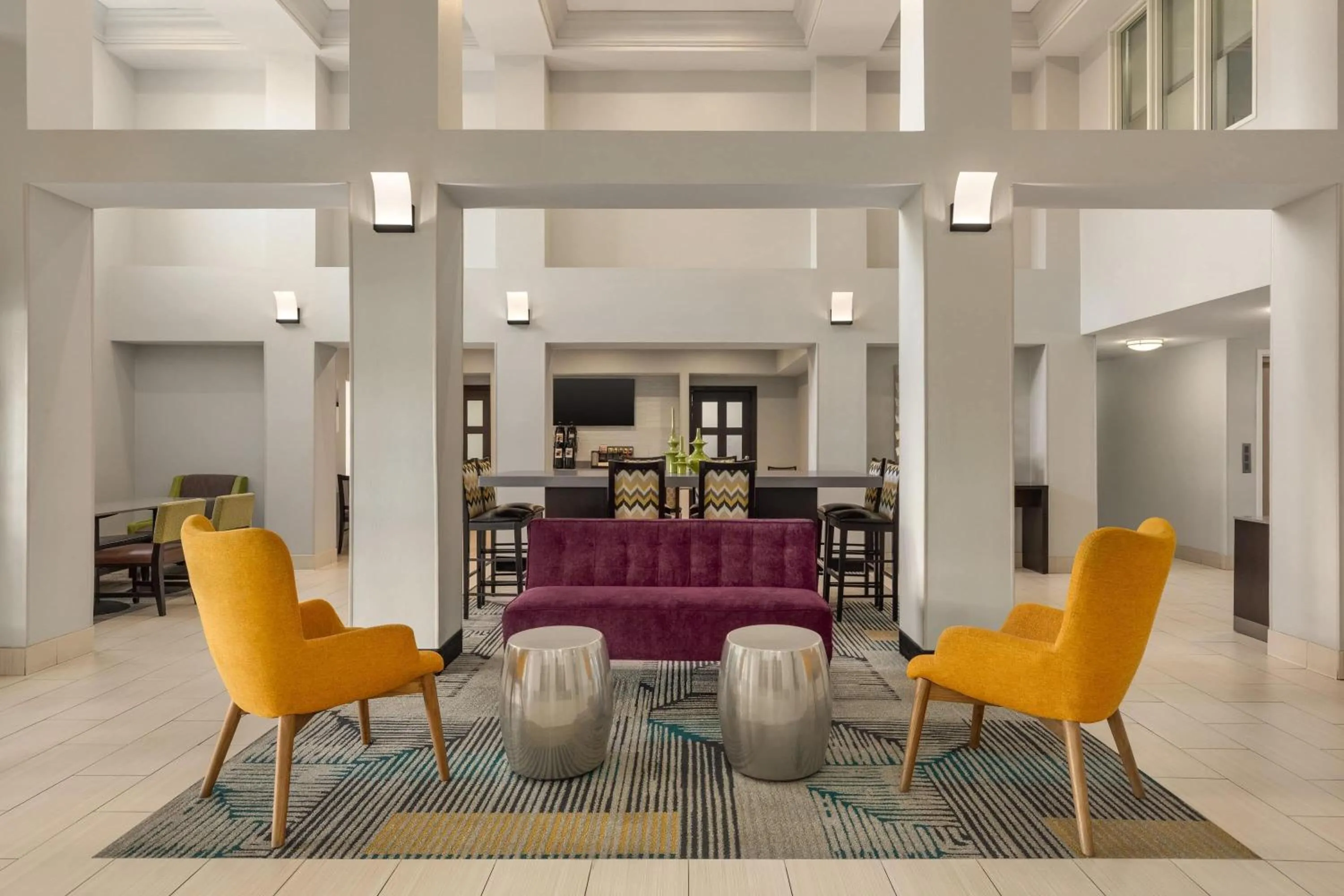 Lobby or reception in La Quinta by Wyndham Fairfield - Napa Valley