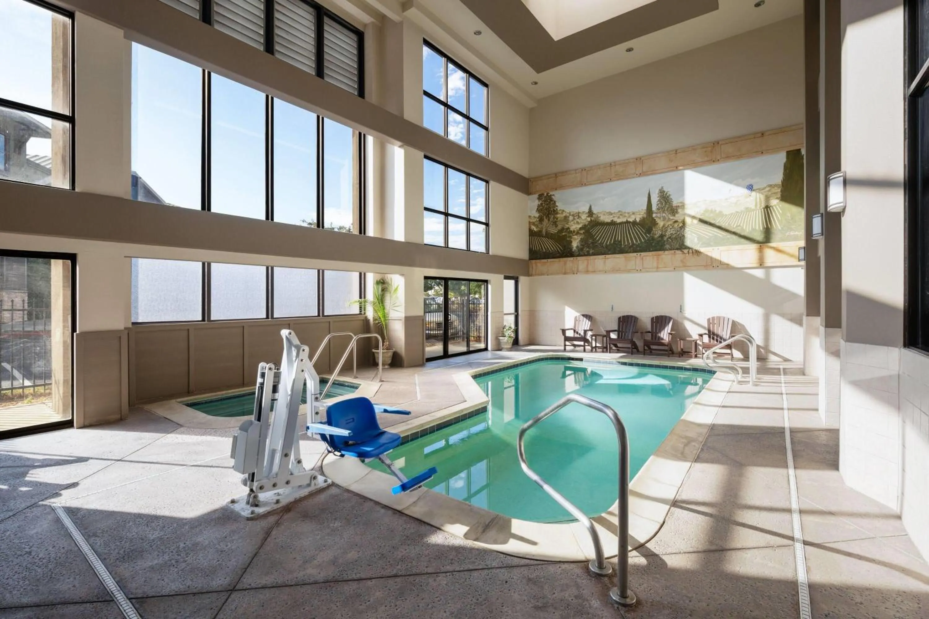Swimming pool in Hawthorn Suites by Wyndham Napa Valley