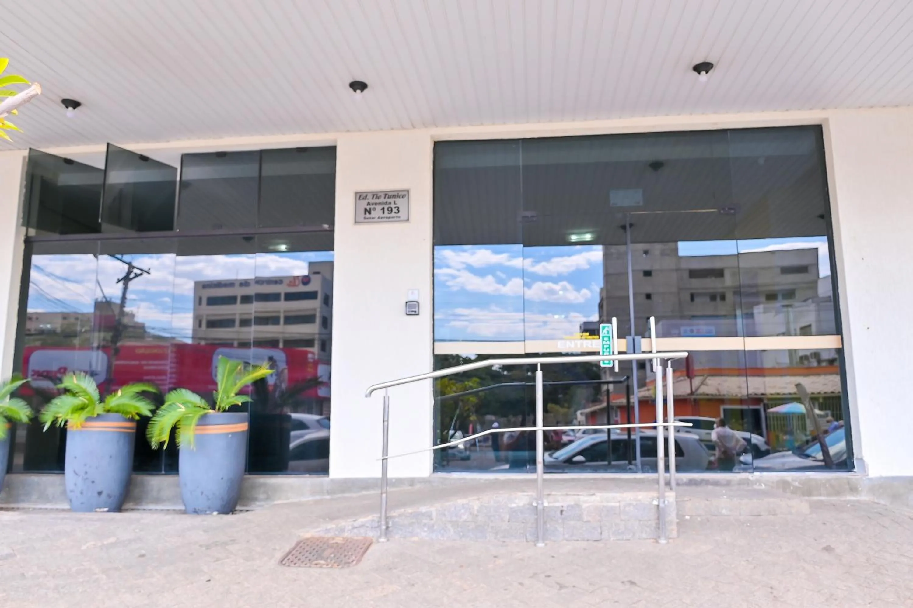 Facade/entrance in Oft Neve's hotel