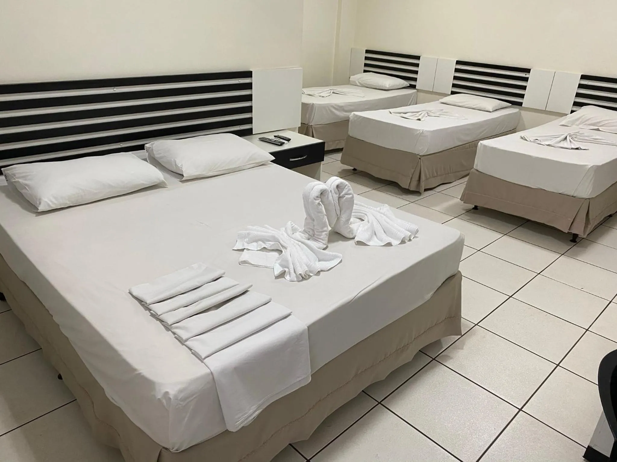 Bedroom, Bed in Oft Neve's hotel