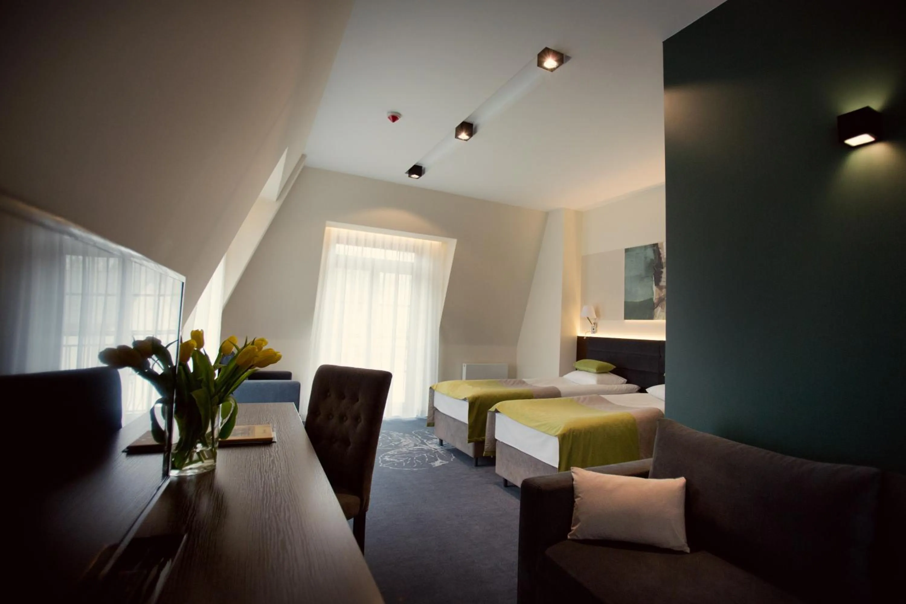 Photo of the whole room, Bed in Kompleks Dąbrówka