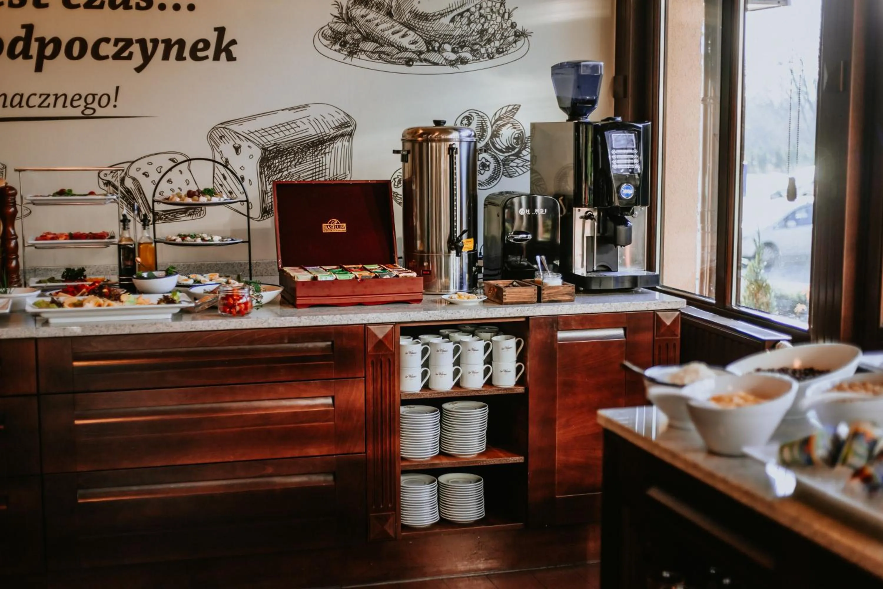 Food and drinks in Kompleks Dąbrówka