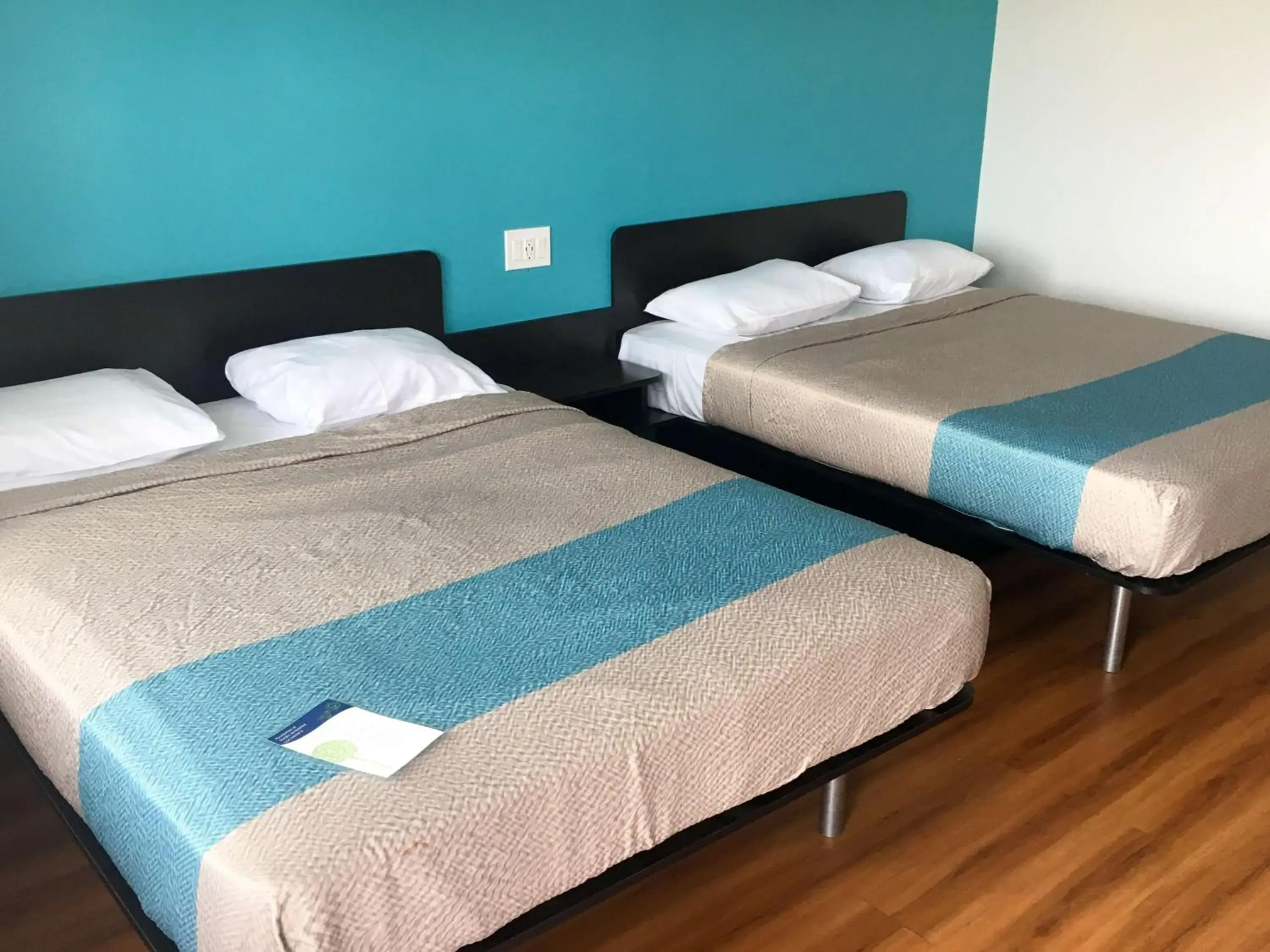 Deluxe Queen Room with Two Queen Beds - Non-Smoking in Motel 6-Norwalk, CA Deluxe Queen Room with Two Queen Beds - Non-Smoking in Motel 6-Norwalk, CA