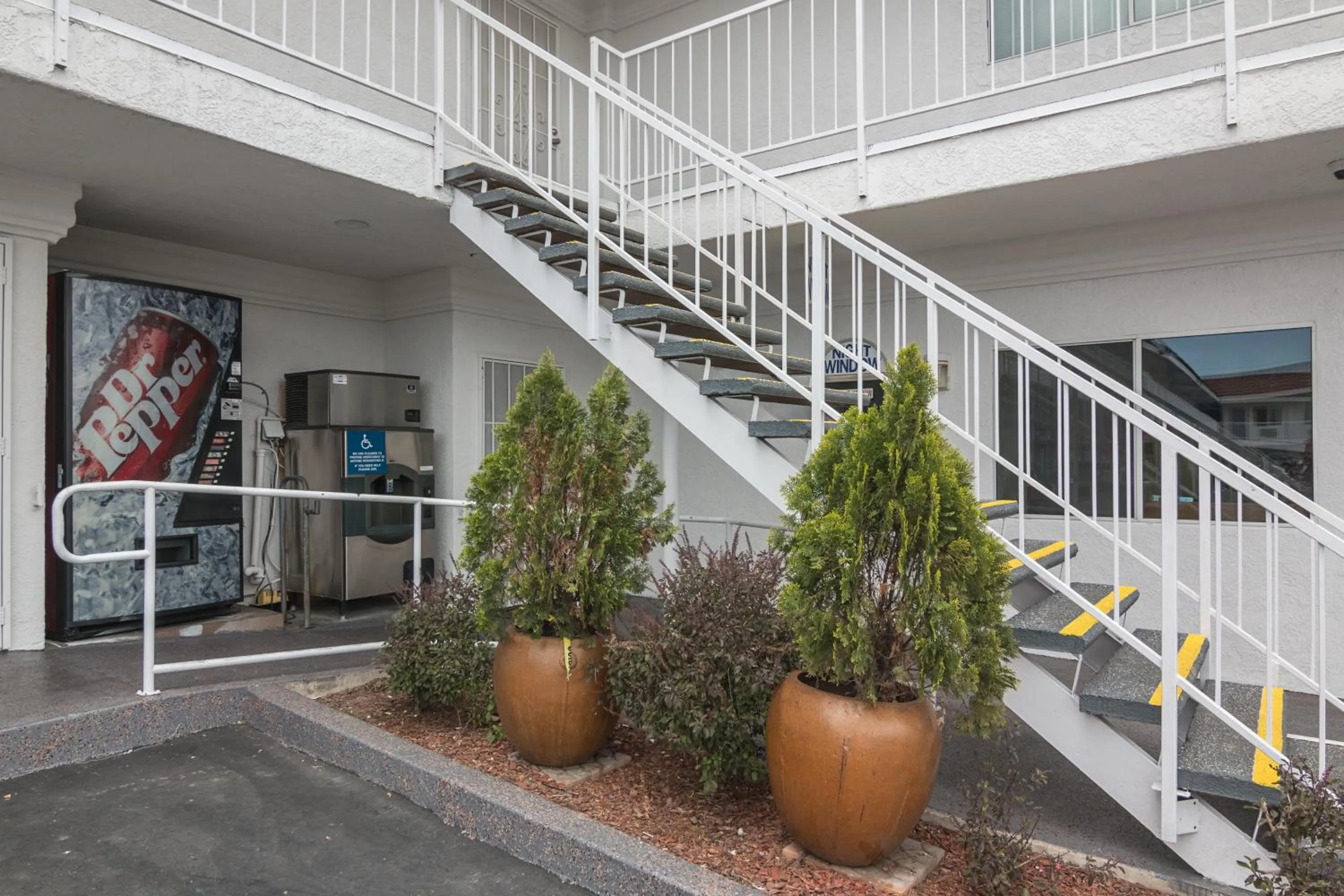 Property building in Motel 6-Norwalk, CA