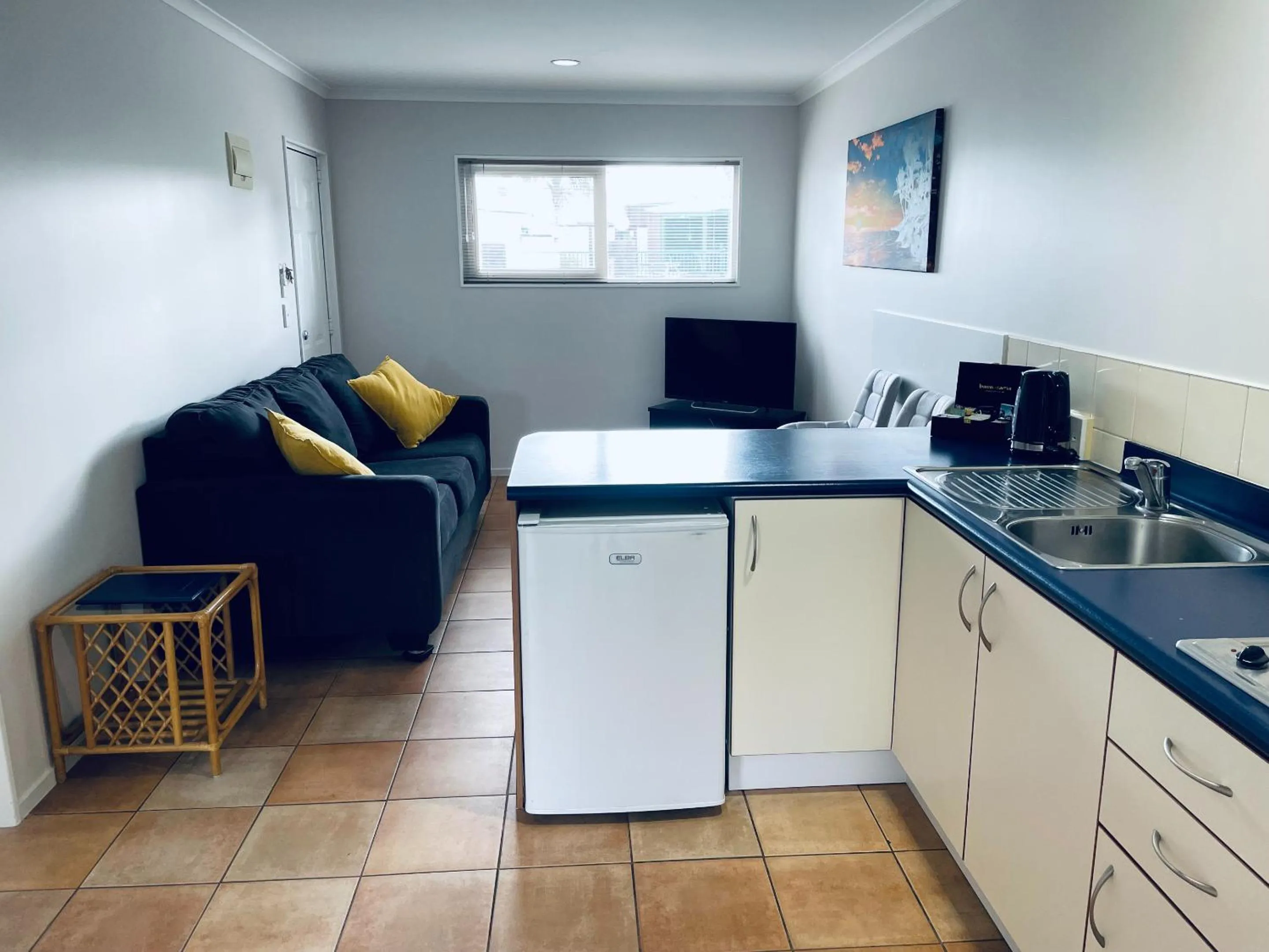 Kitchen or kitchenette in Cottage Park Thermal Motel