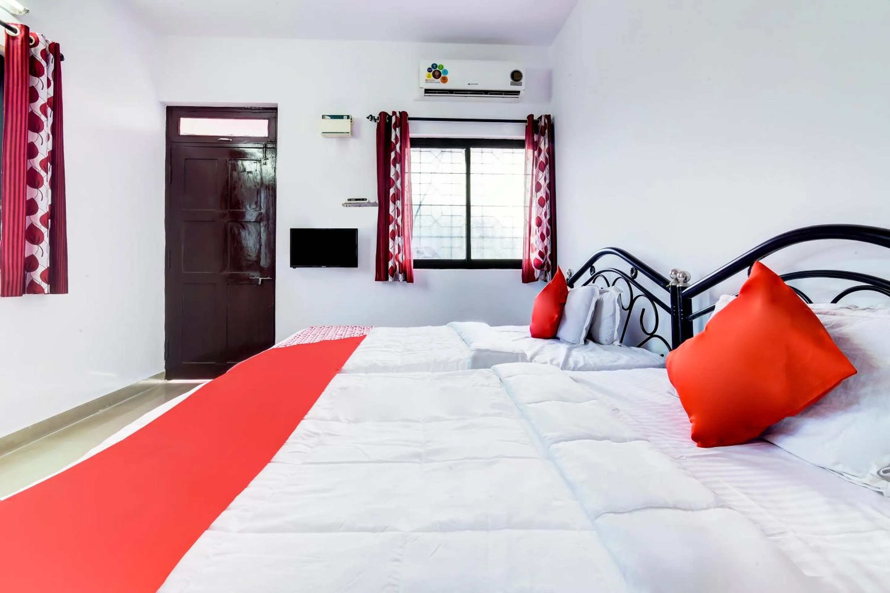 Bedroom, Bed in Hotel O Omkar Guest House Near Immaculate Conception Church