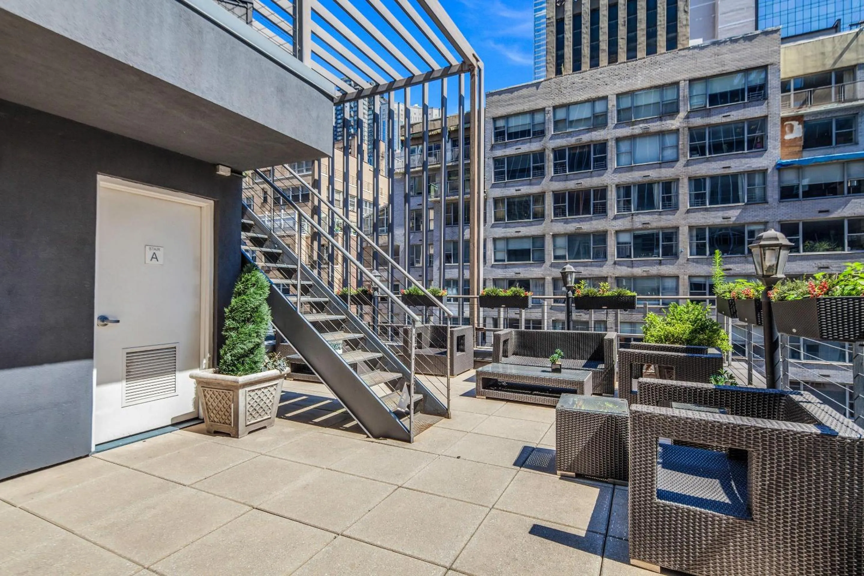 Bedroom in The Historic Blue Angel Hotel Lexington Ave, an Ascend Collection