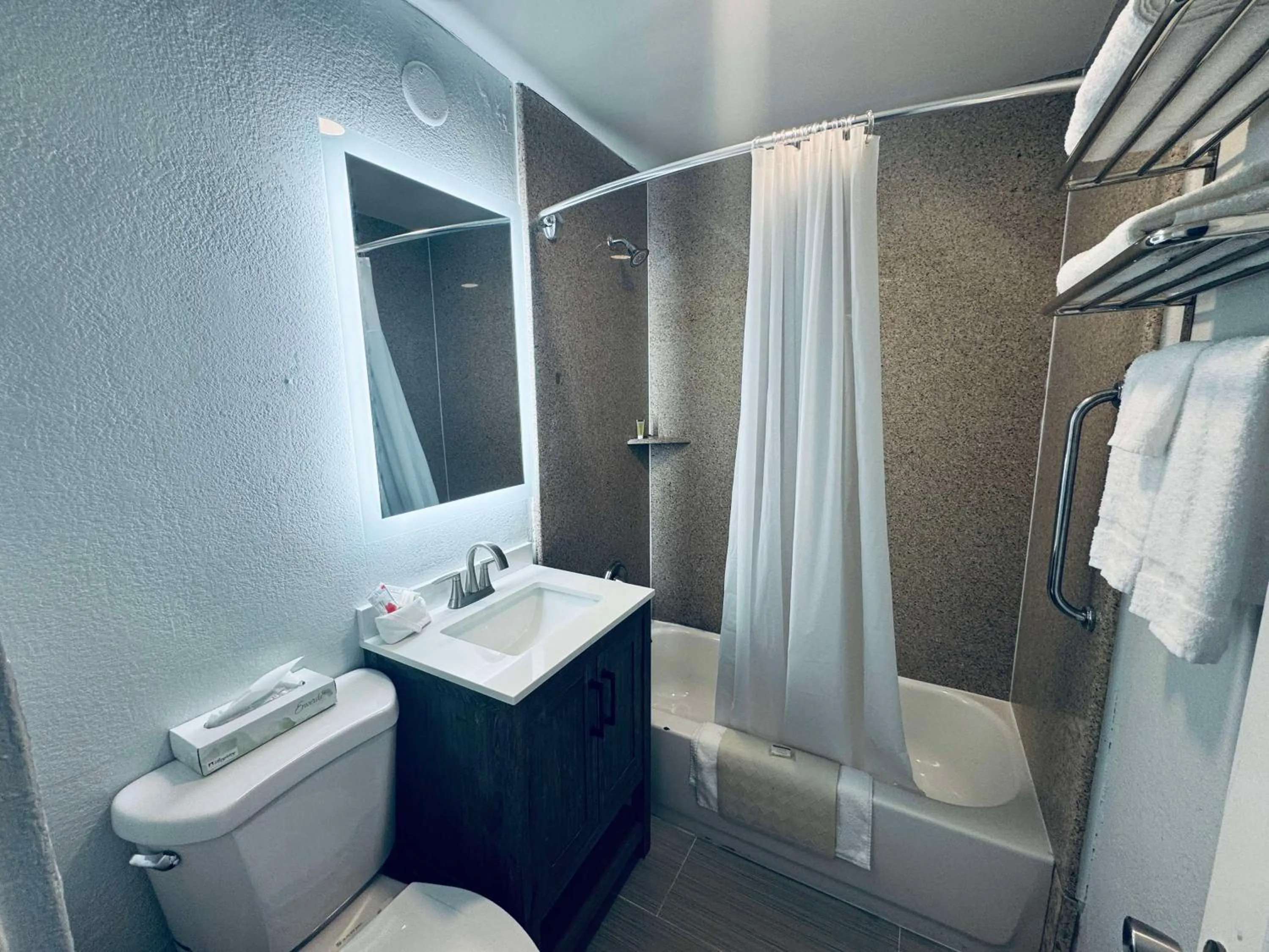 Bathroom in SureStay by Best Western Fresno Central