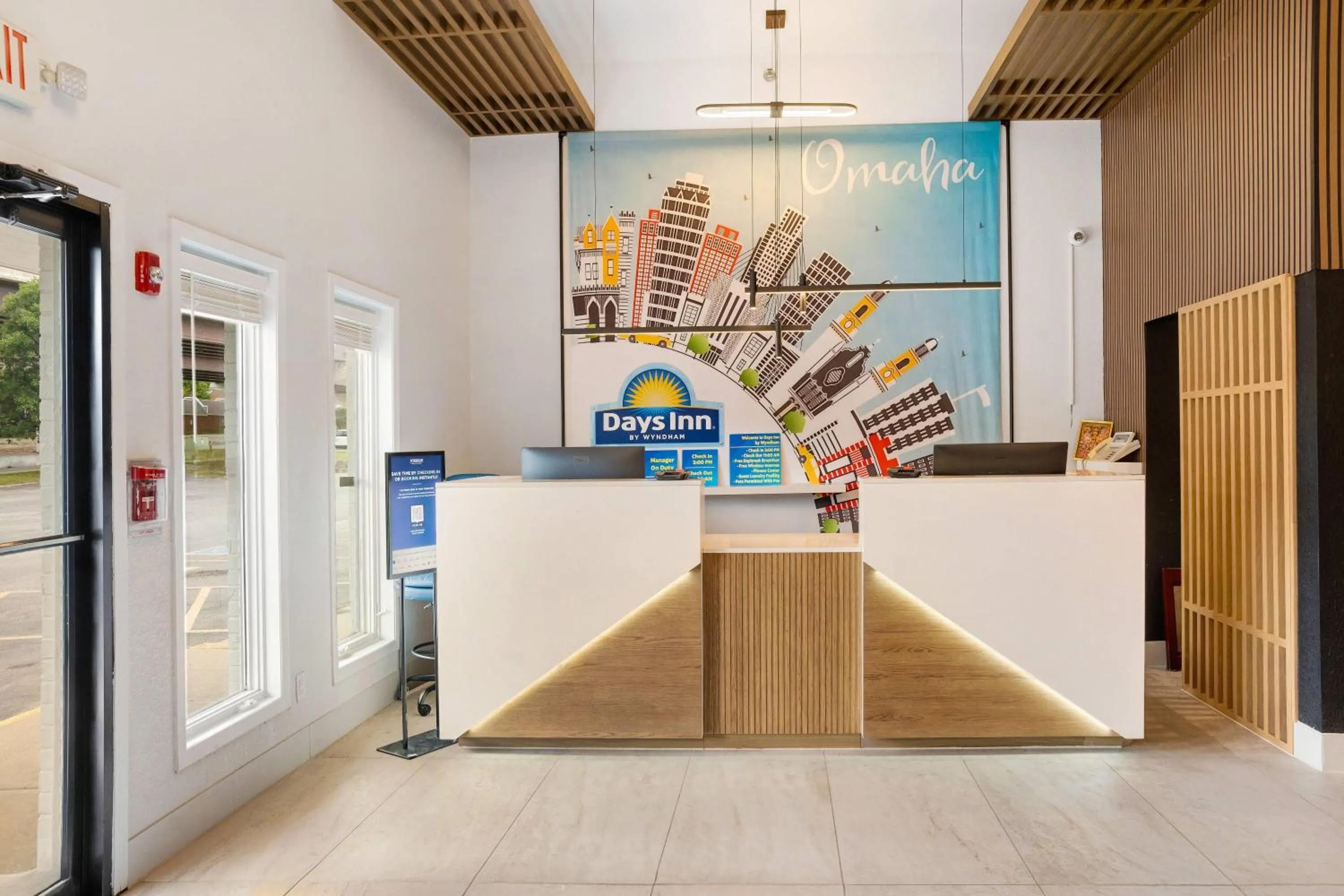 Lobby or reception in Days Inn by Wyndham Omaha - West Dodge