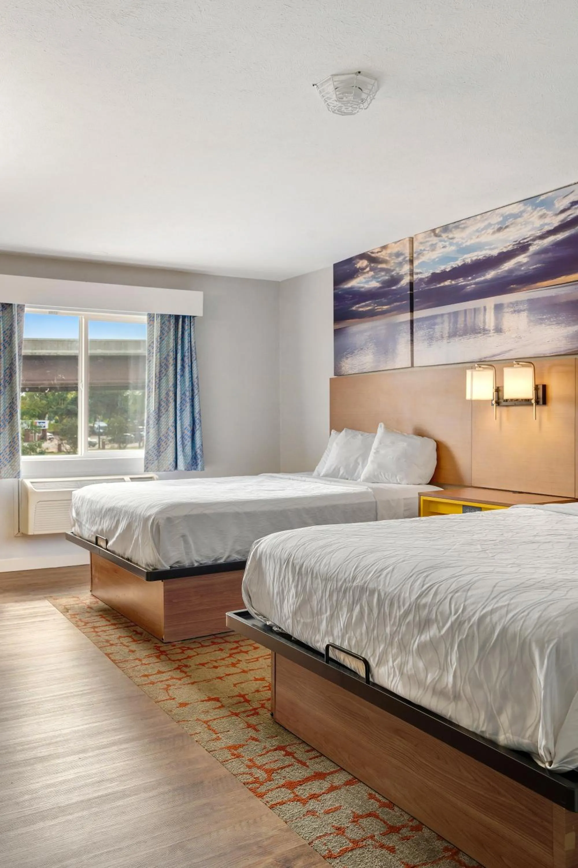 Bedroom, Bed in Days Inn by Wyndham Omaha - West Dodge