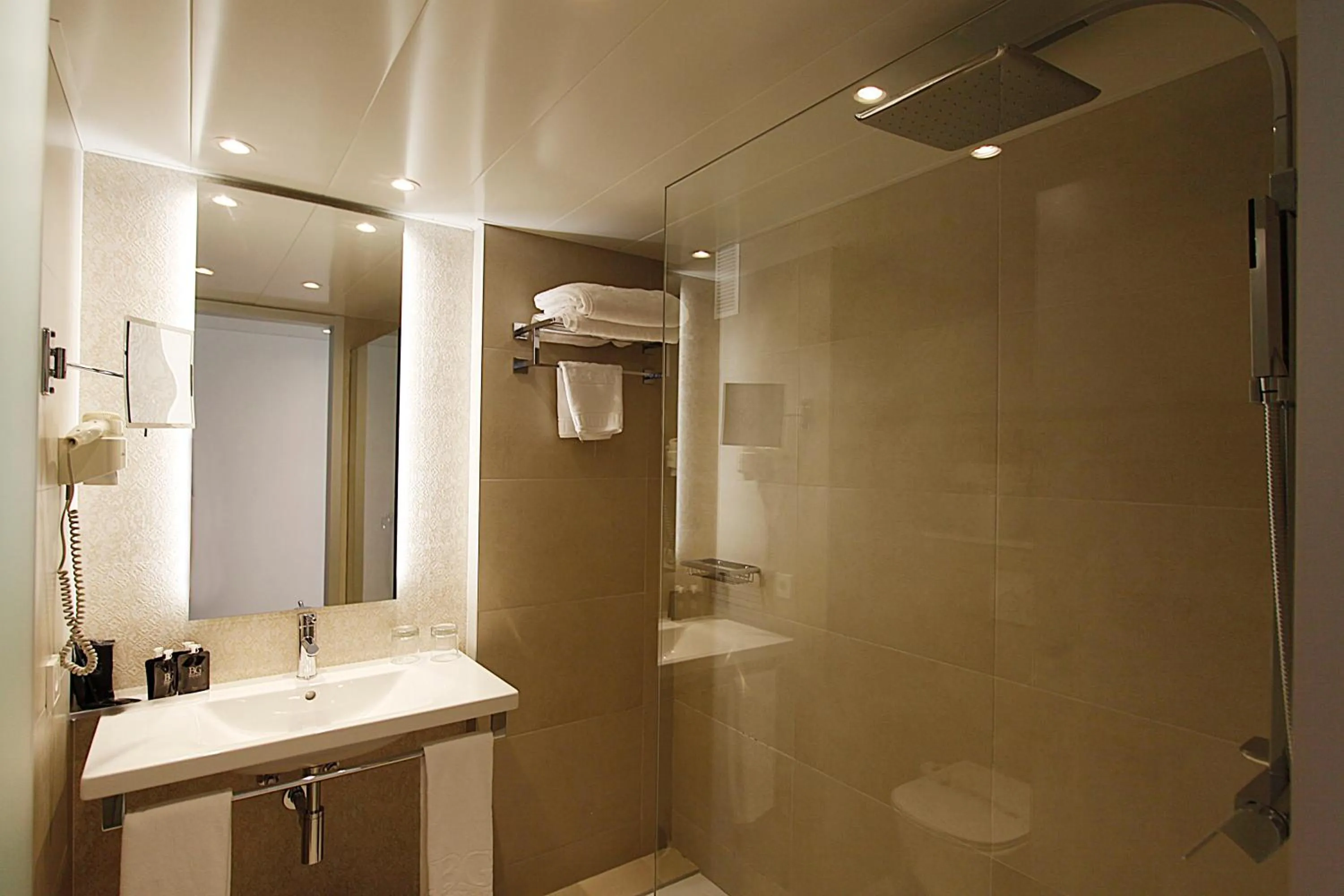 Bathroom in BG Rei del Mediterrani