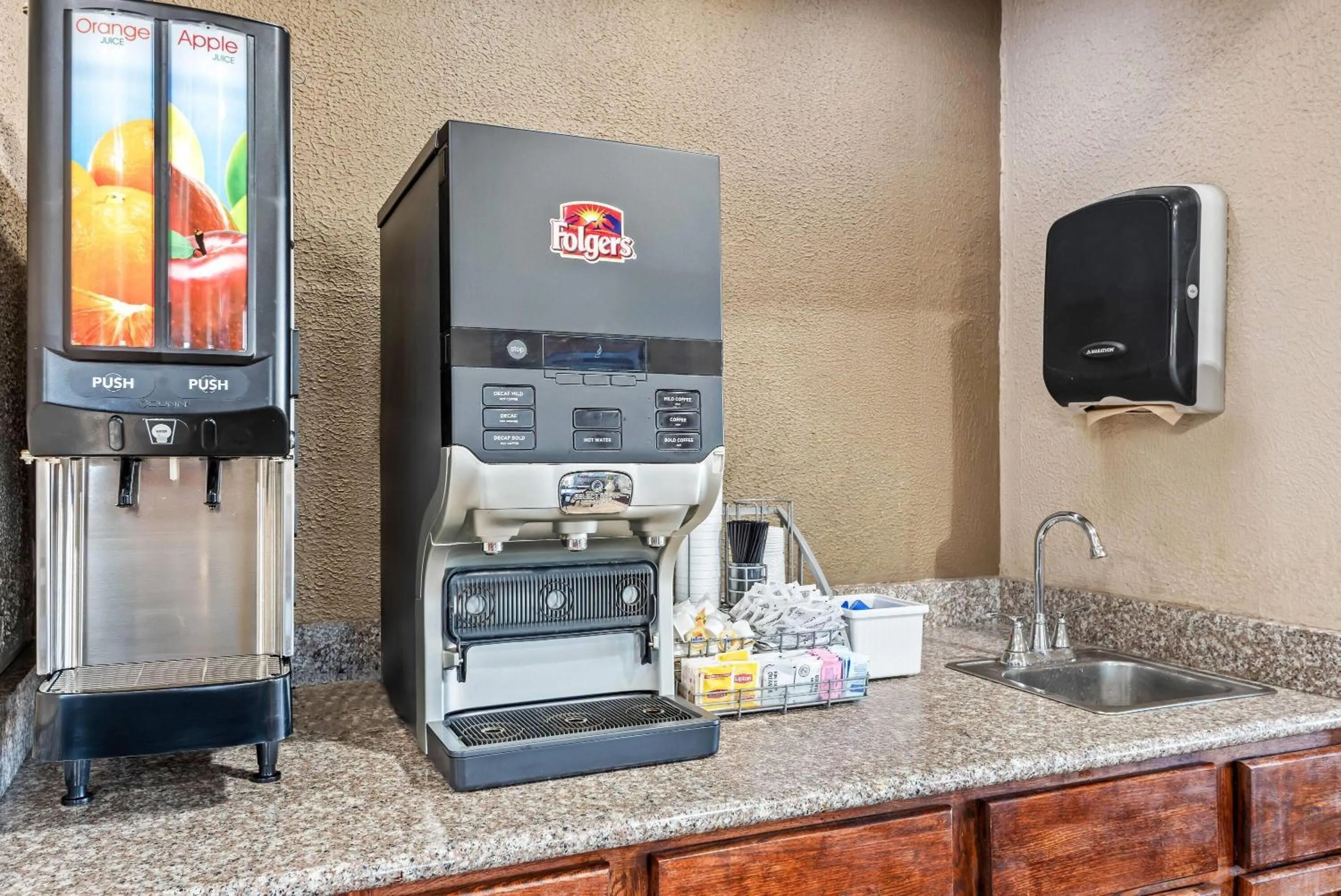 Restaurant/places to eat in Super 8 by Wyndham Terre Haute