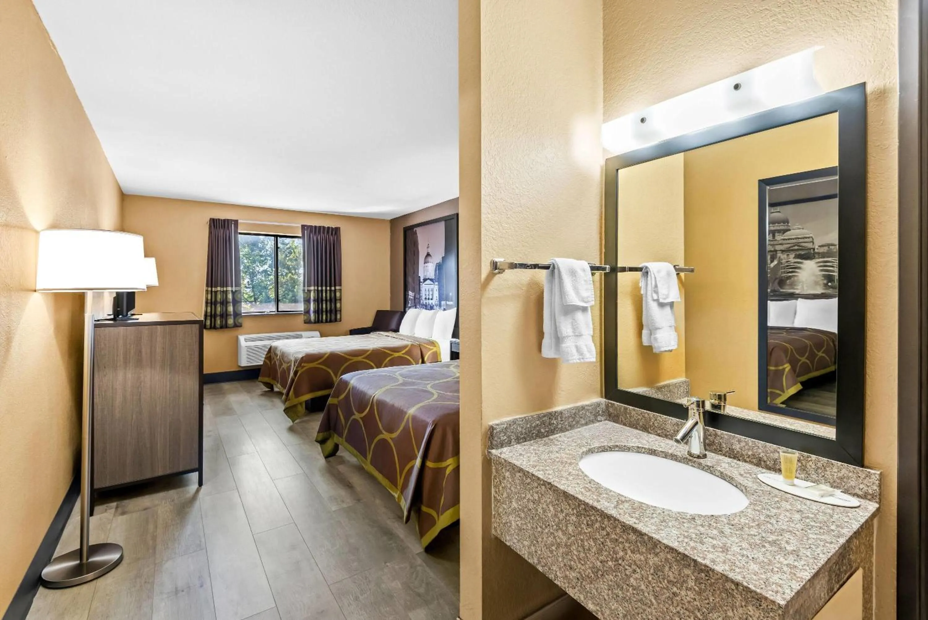 Bed in Super 8 by Wyndham Terre Haute