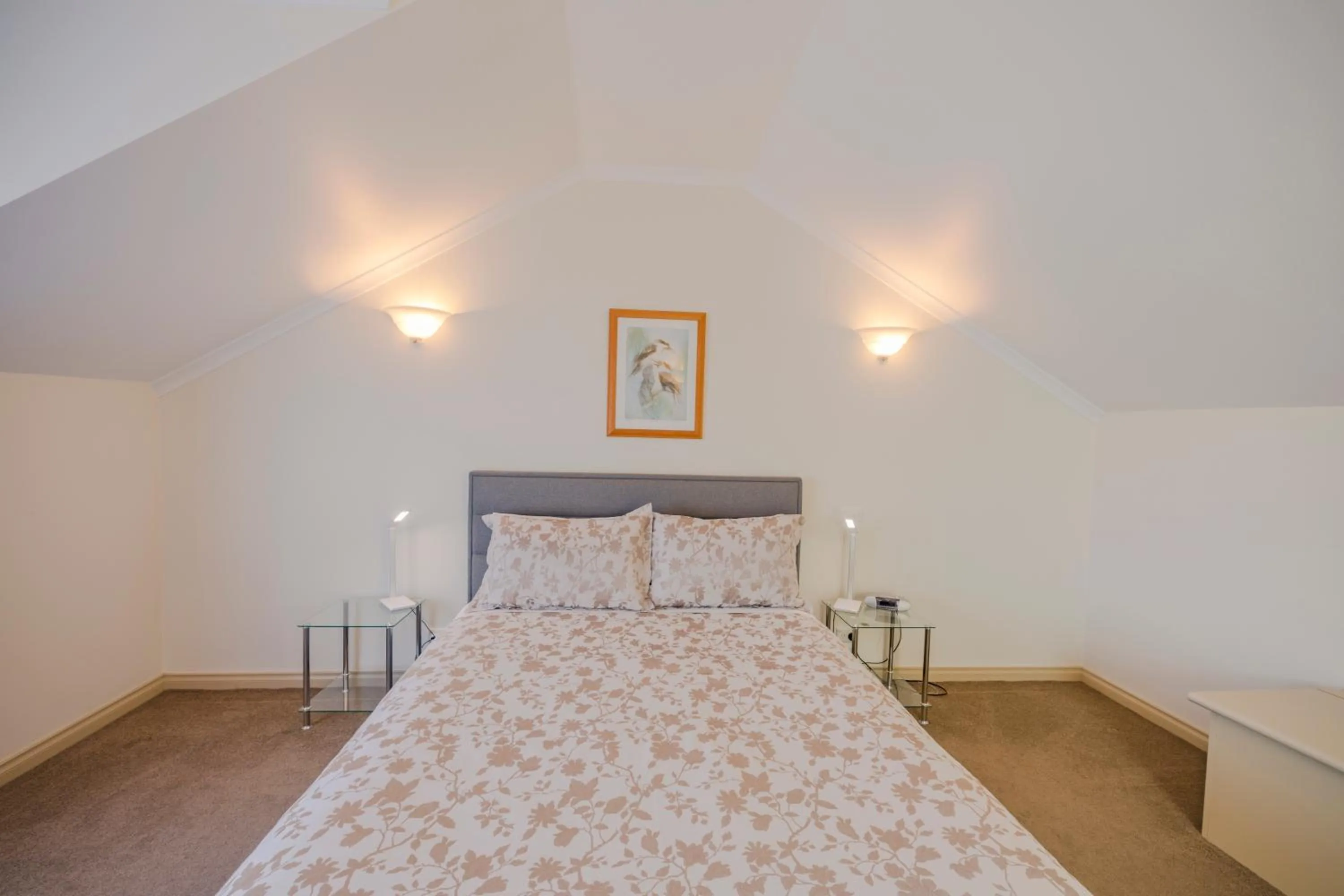 Bed in Queechy Motel